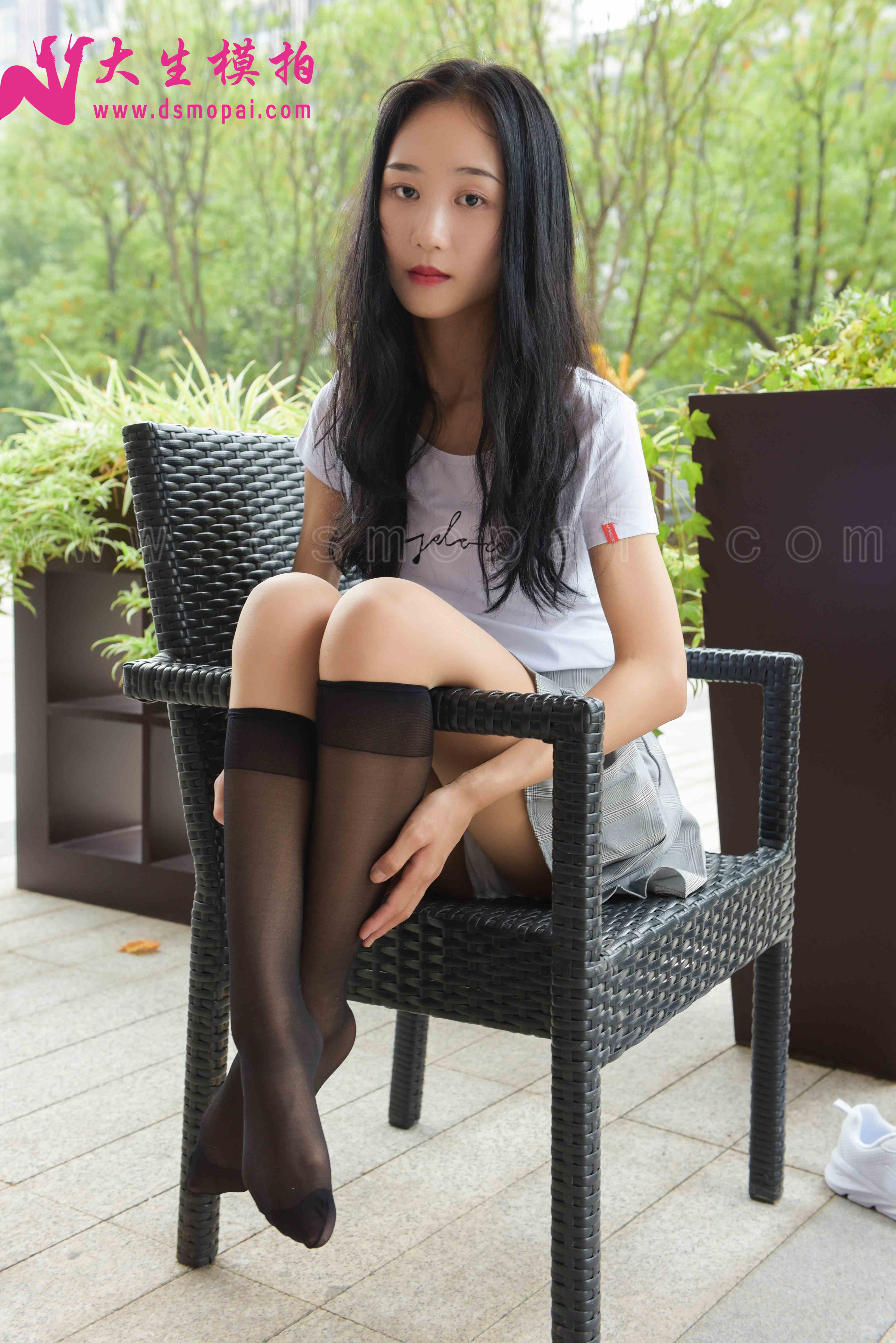 China Beauty Legs and feet 858