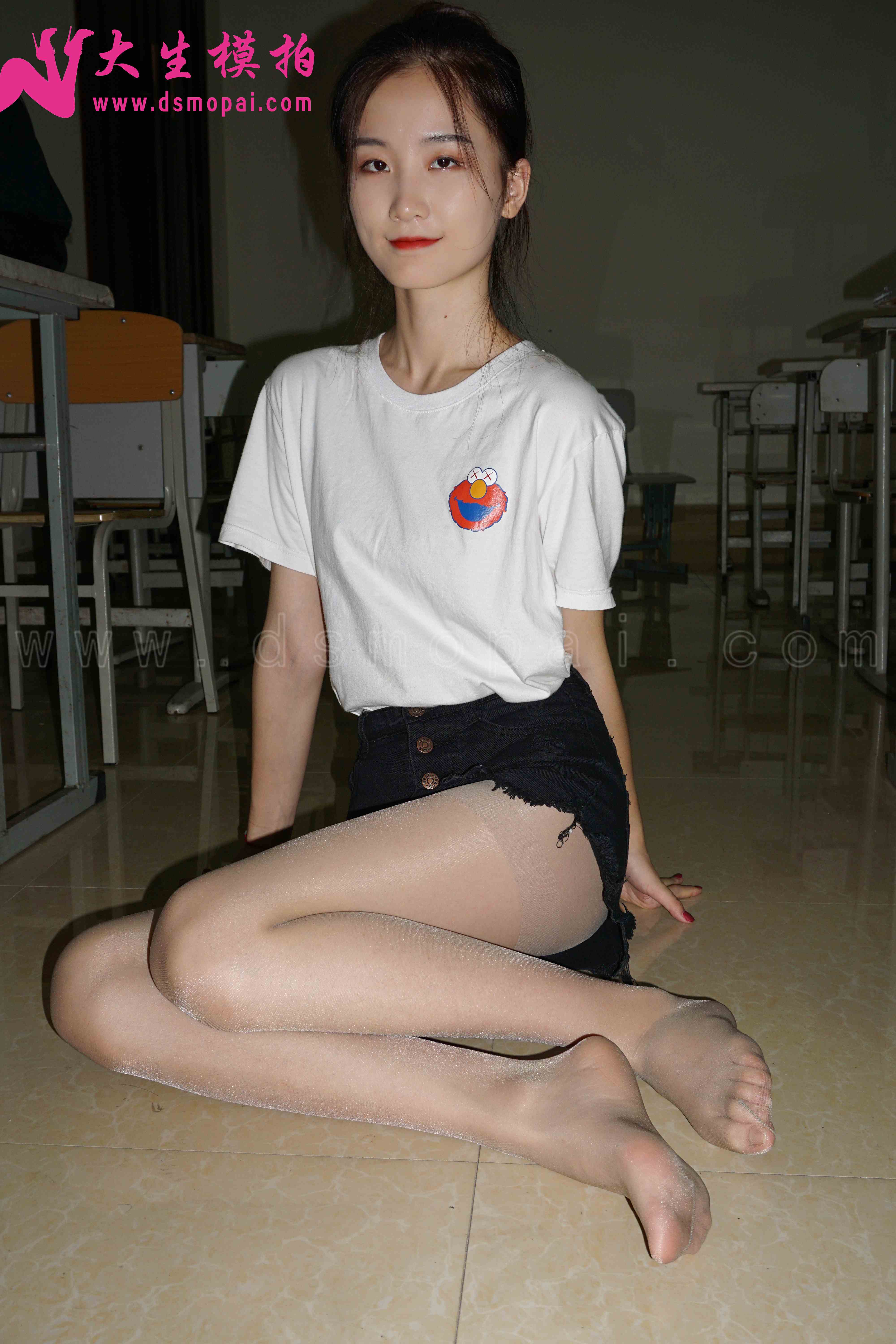 China Beauty Legs and feet 860