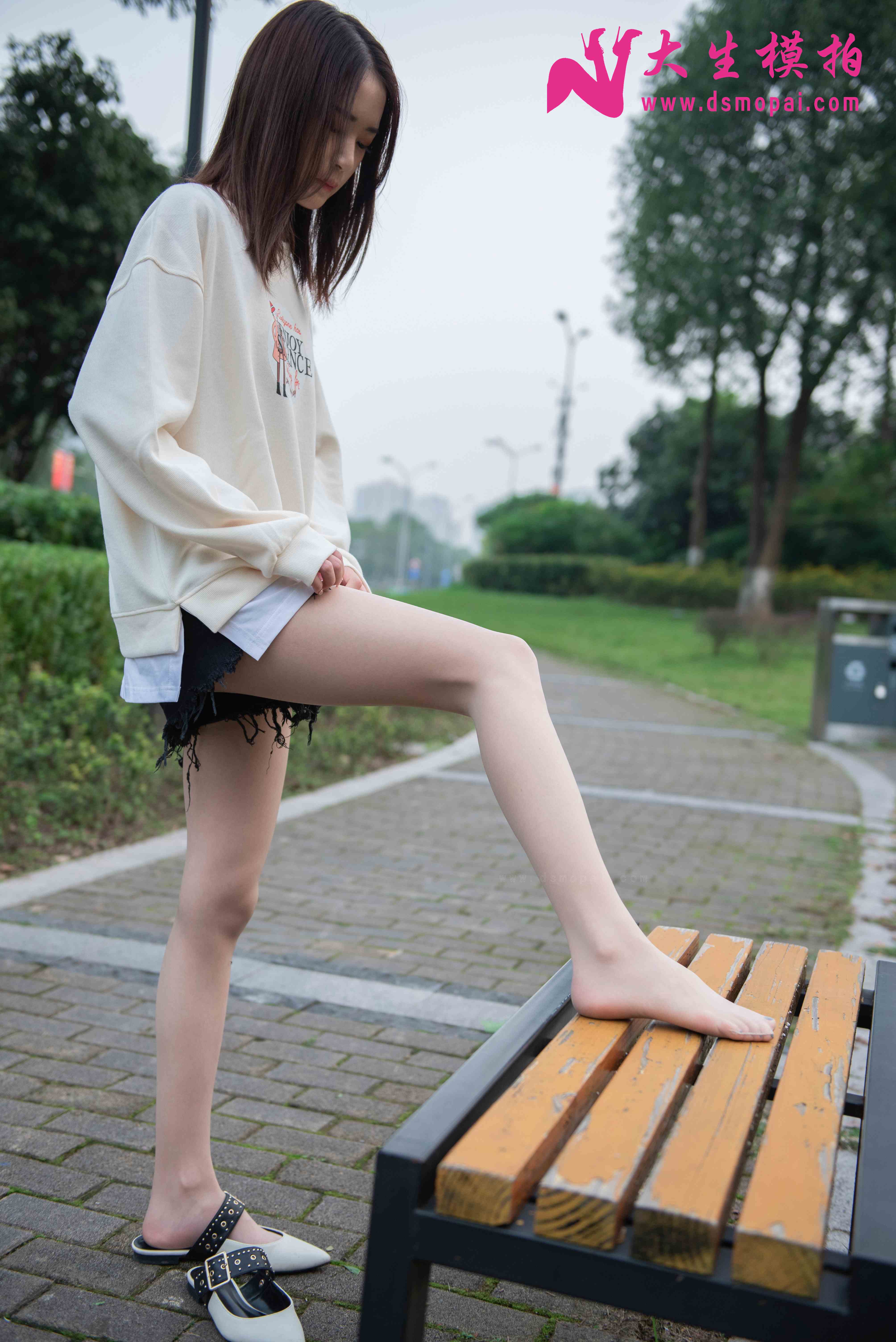 China Beauty Legs and feet 866