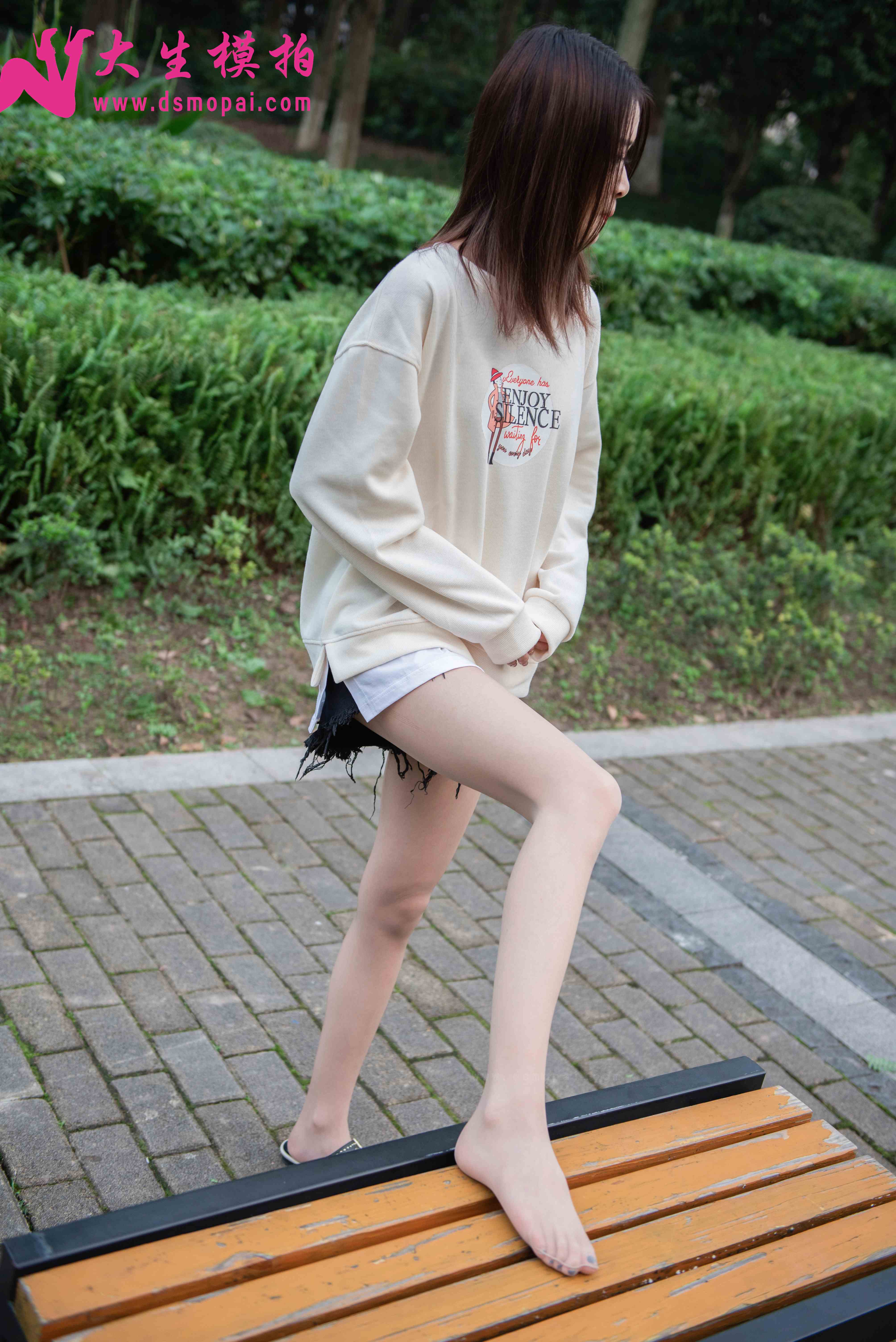 China Beauty Legs and feet 866