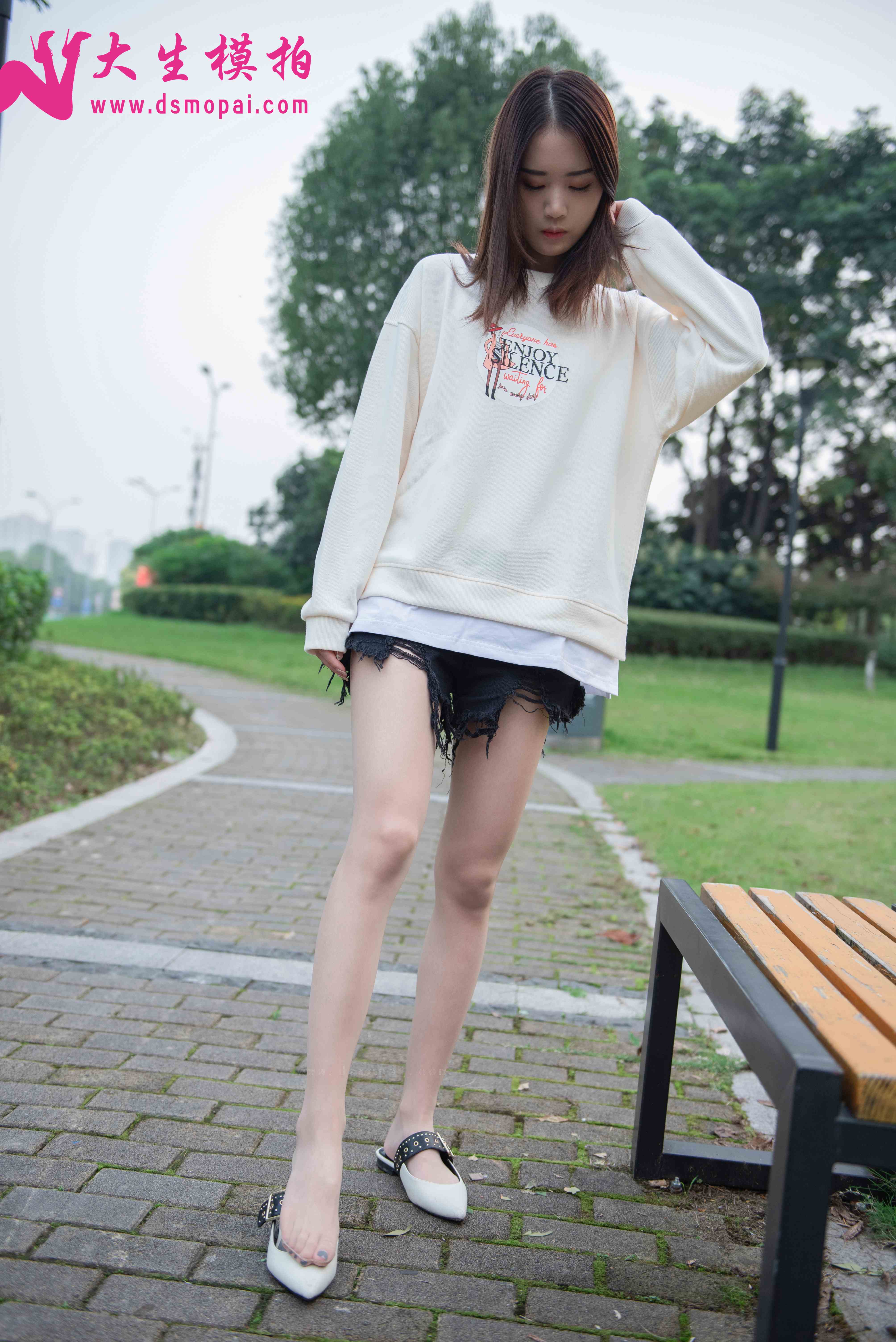 China Beauty Legs and feet 866