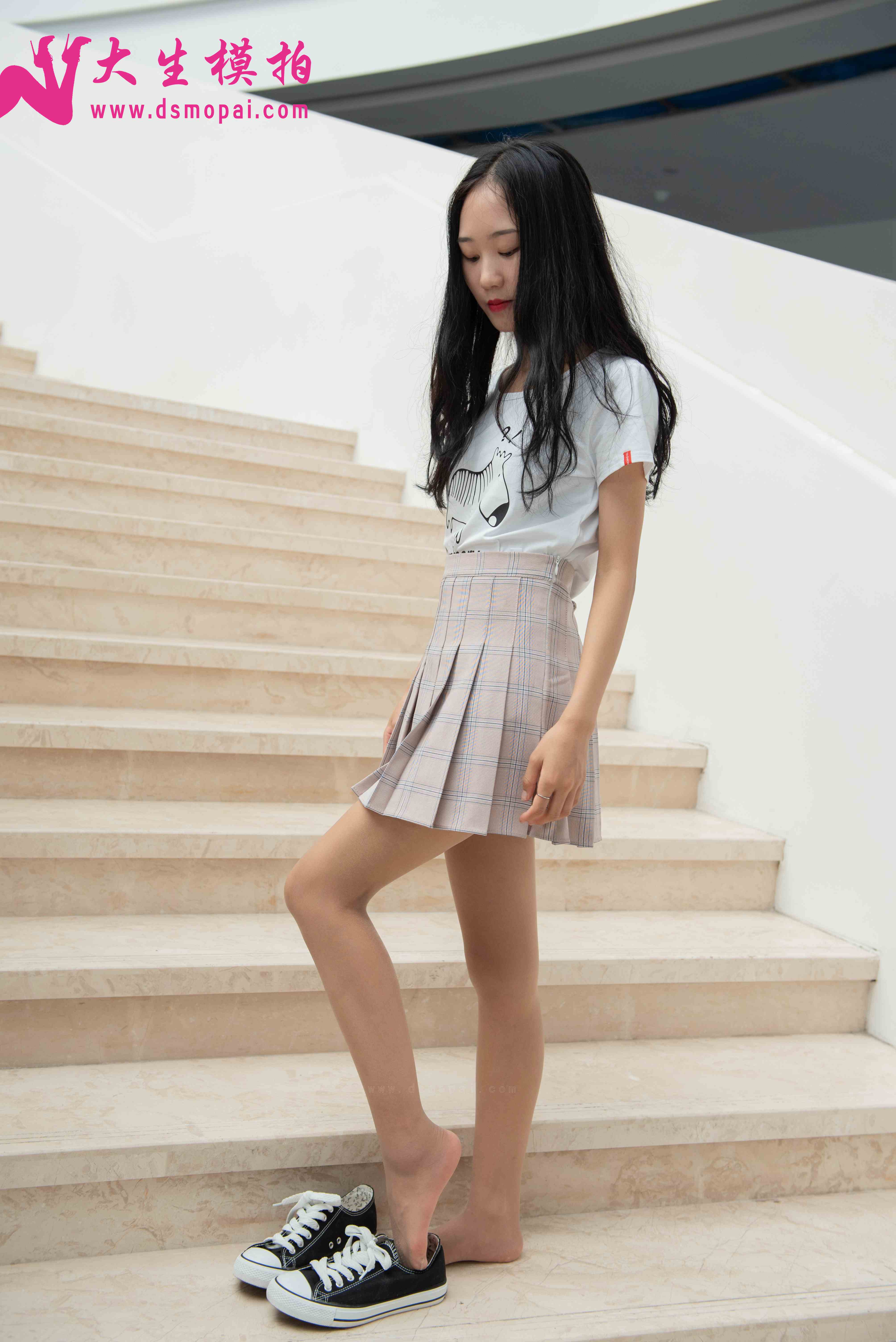 China Beauty Legs and feet 868