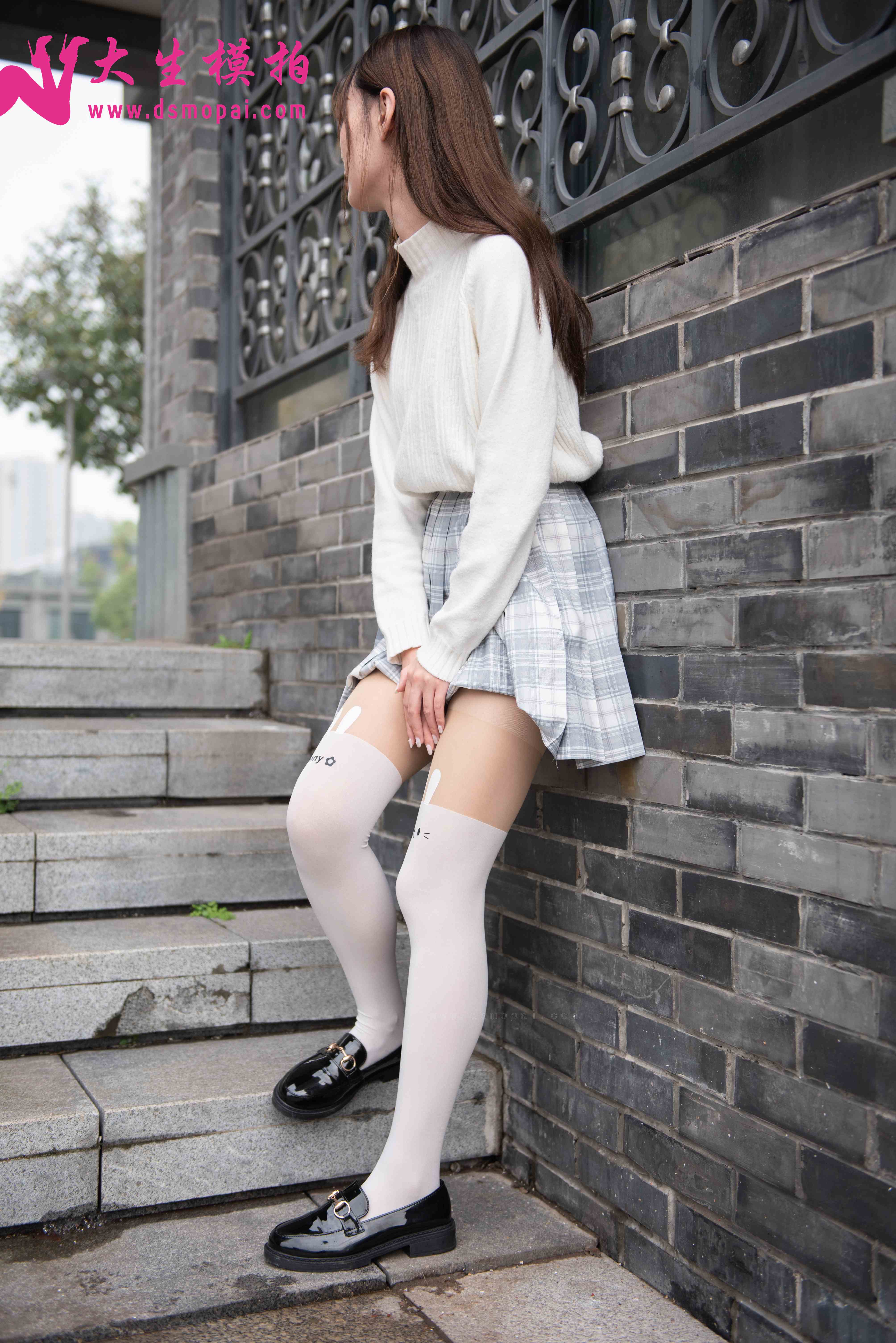 China Beauty Legs and feet 869