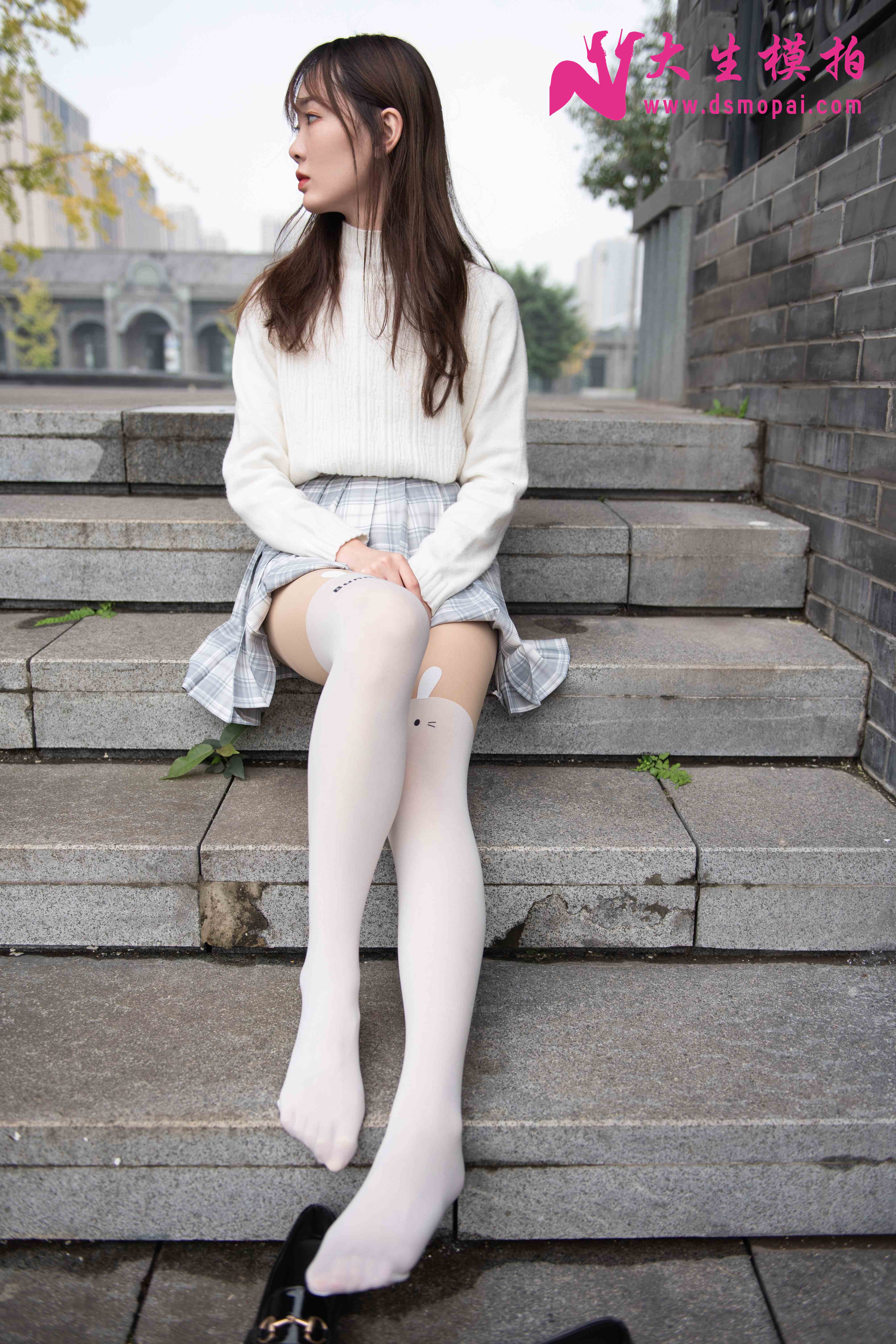 China Beauty Legs and feet 869