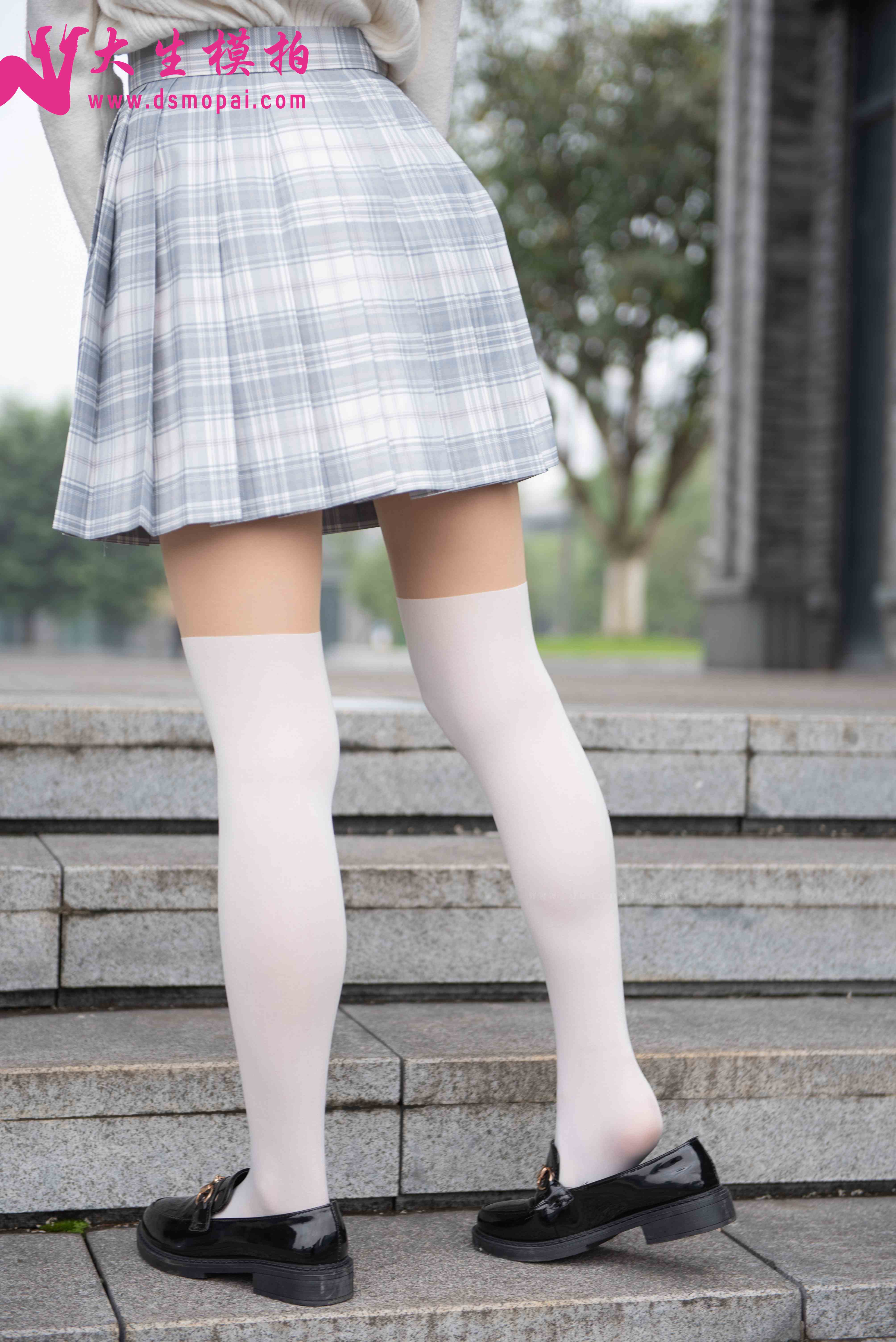 China Beauty Legs and feet 869