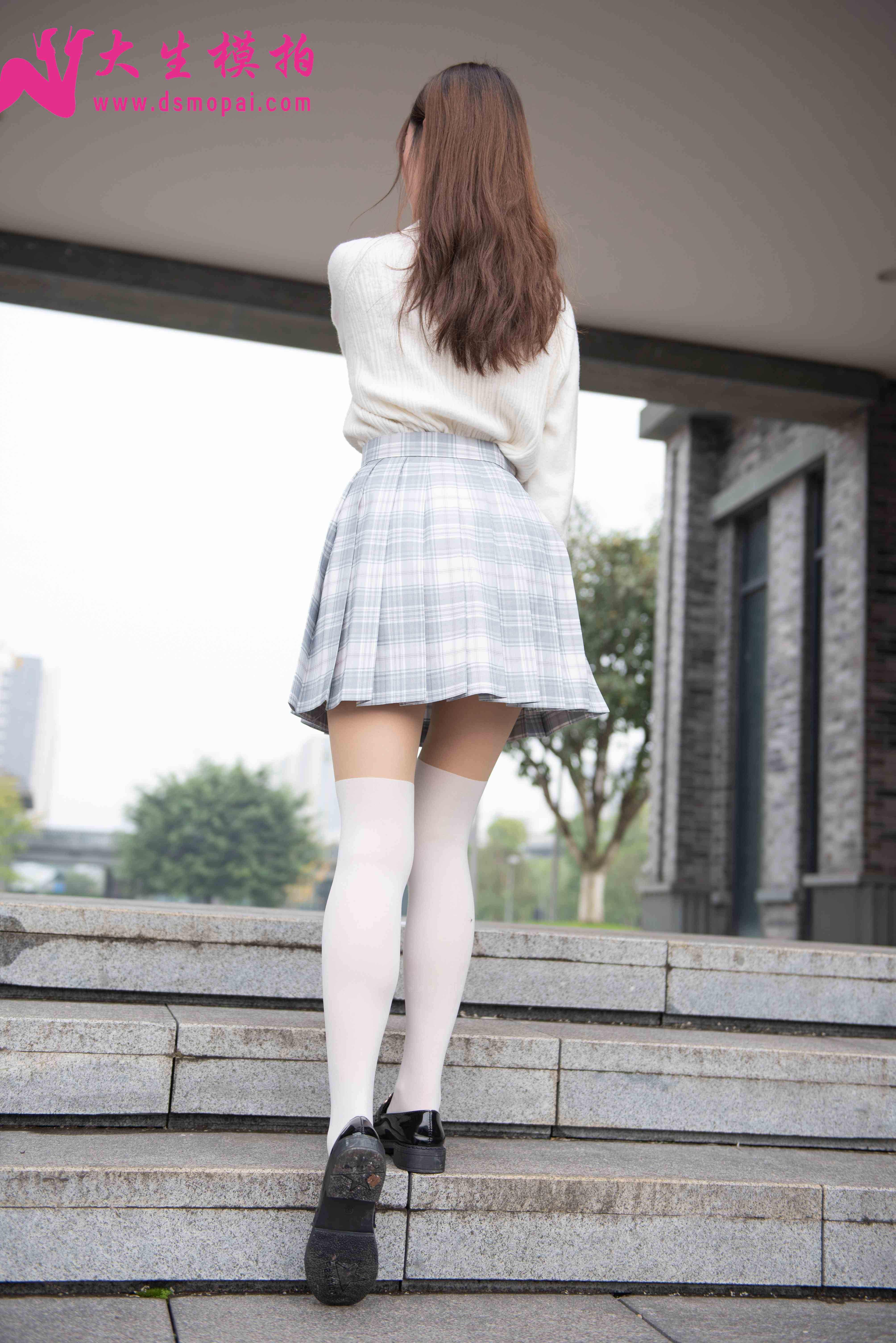 China Beauty Legs and feet 869