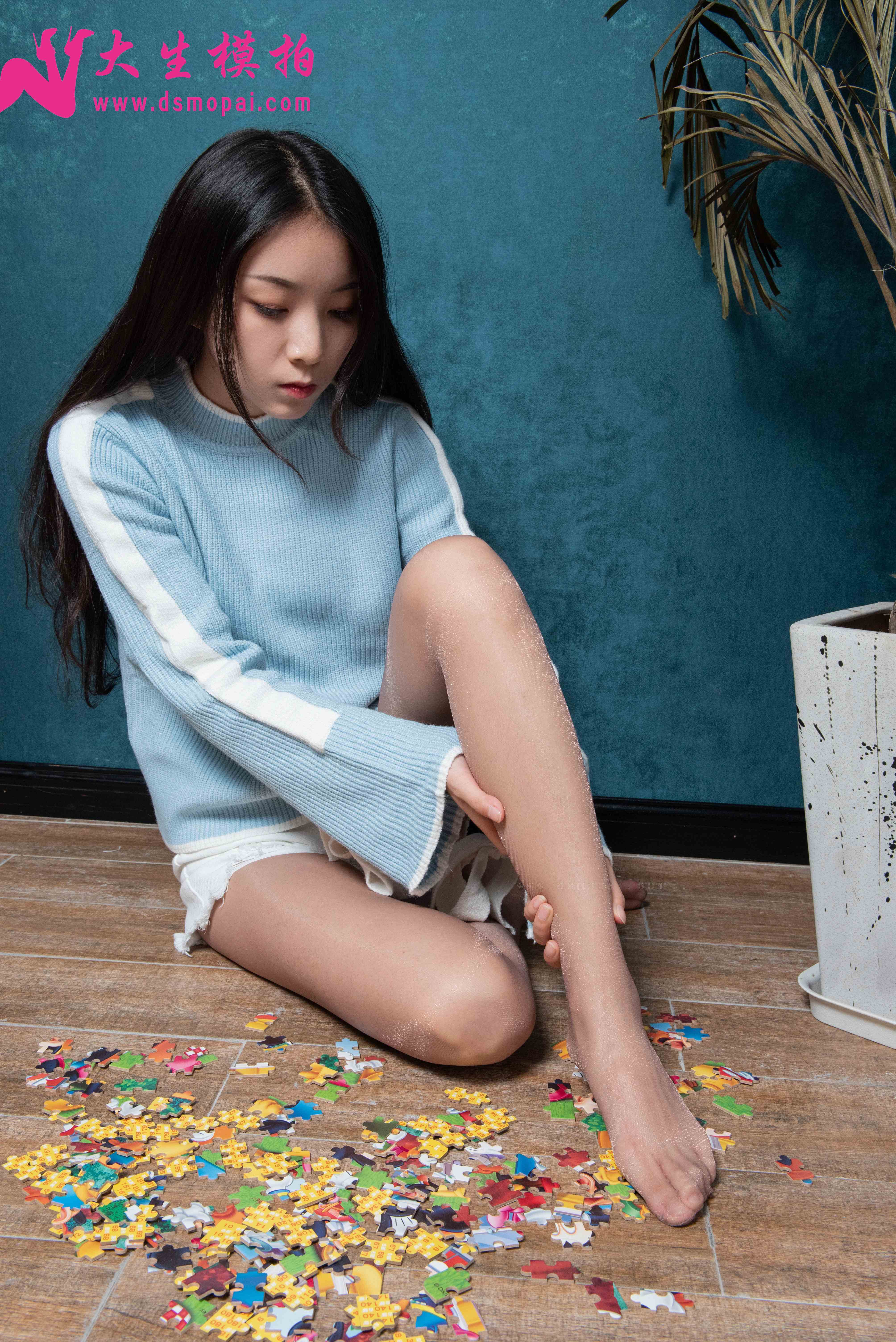 China Beauty Legs and feet 870