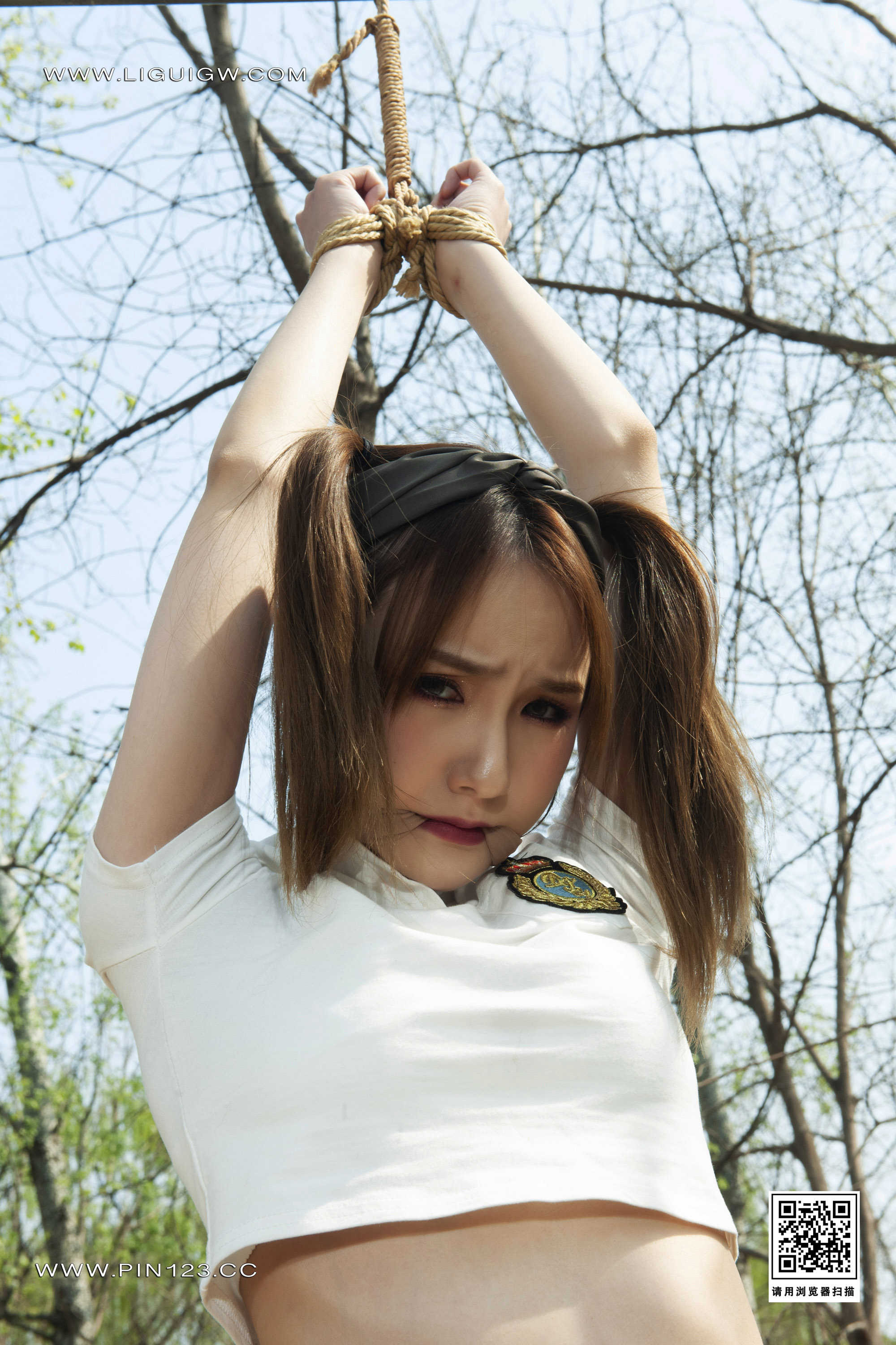 Chinese lady bondage 542-2