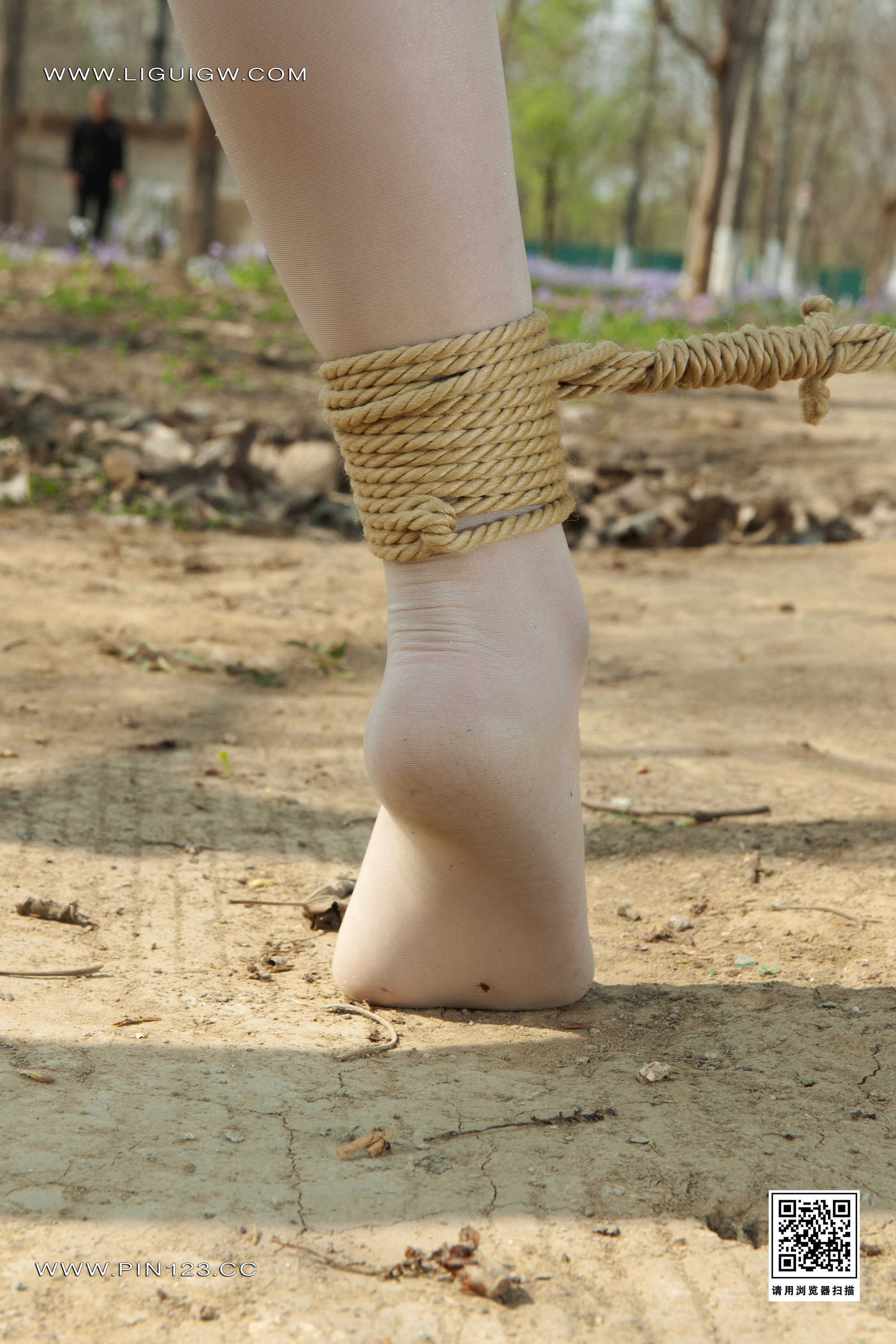 Chinese lady bondage 542-2