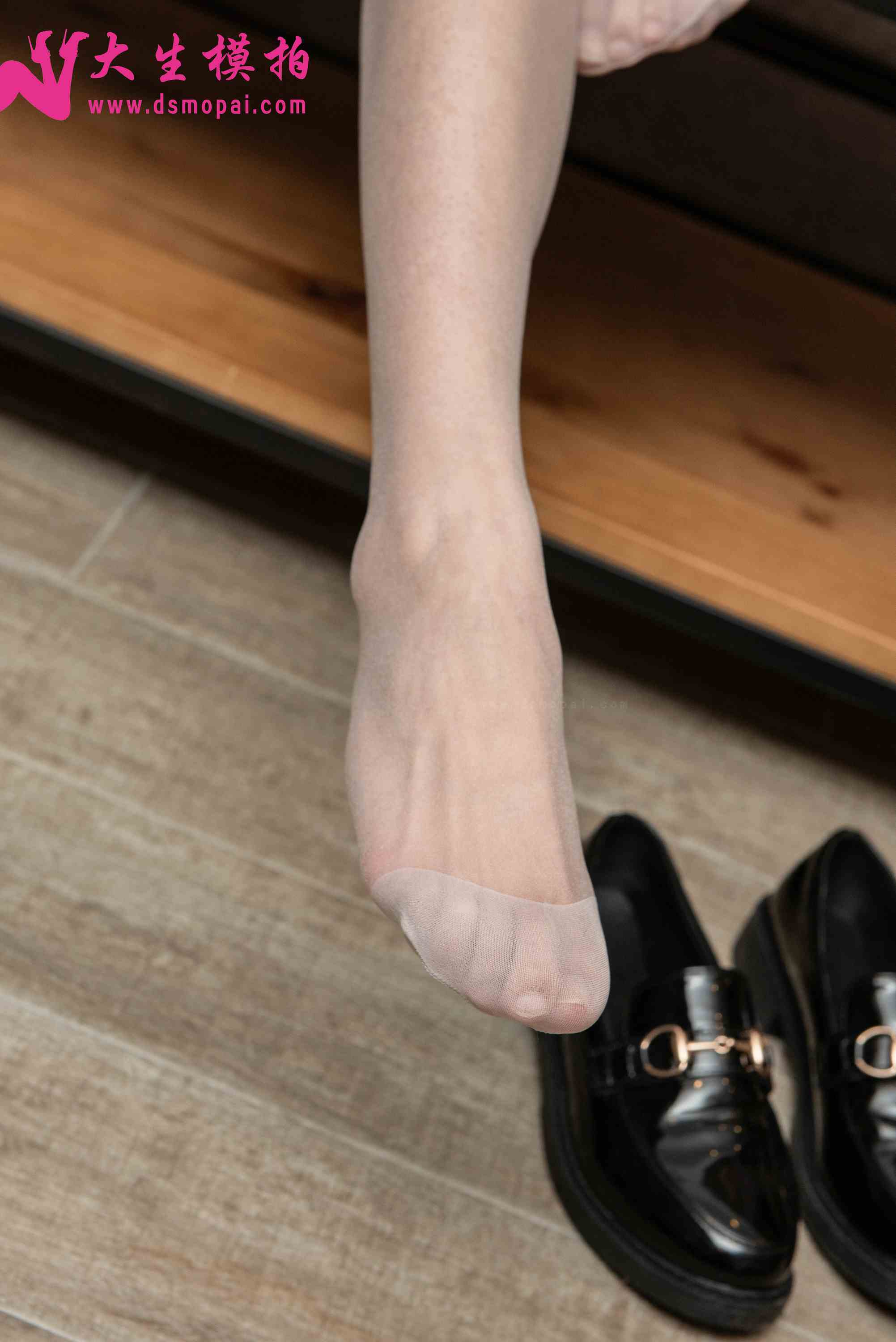 China Beauty Legs and feet 871