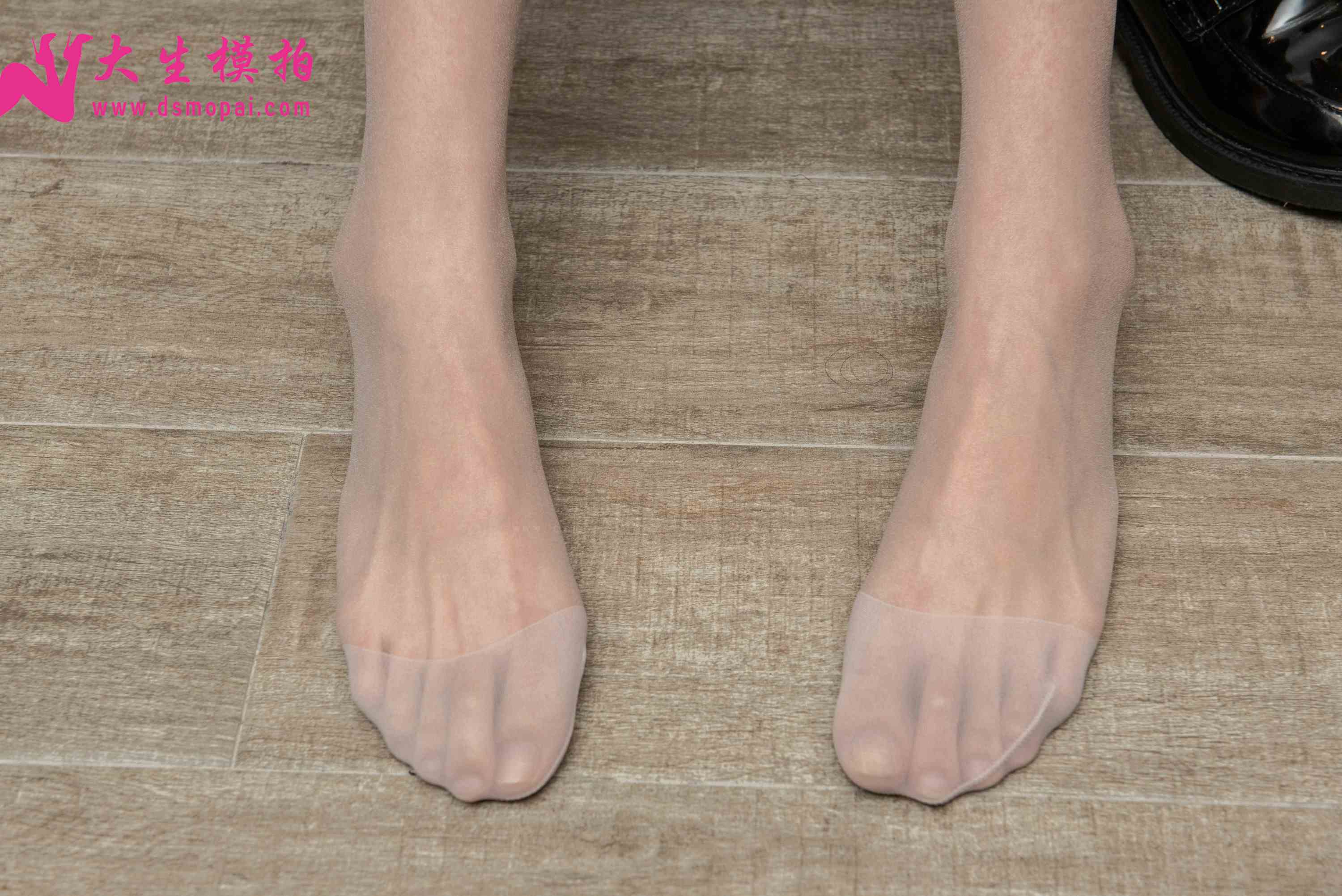 China Beauty Legs and feet 871