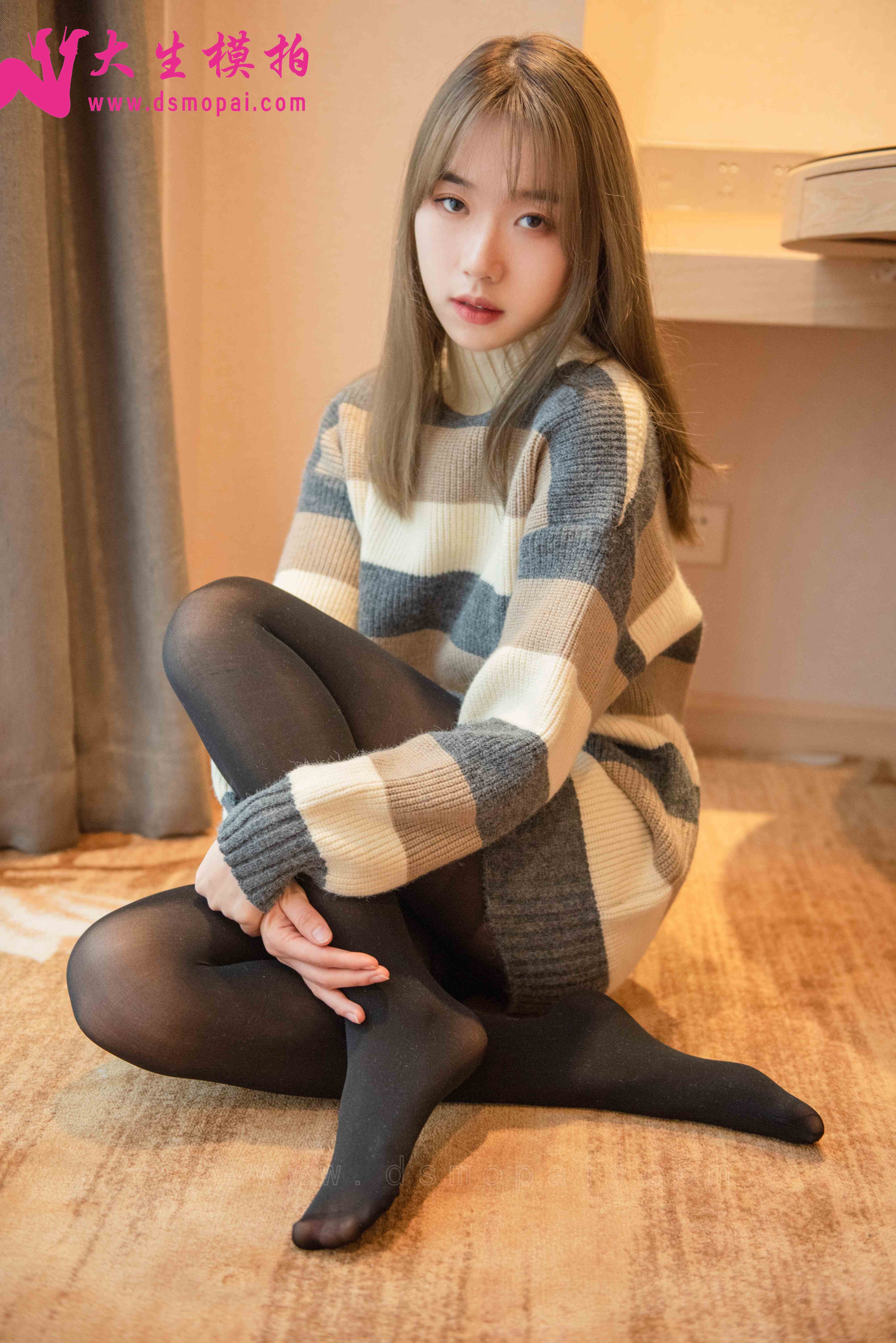 China Beauty Legs and feet 876