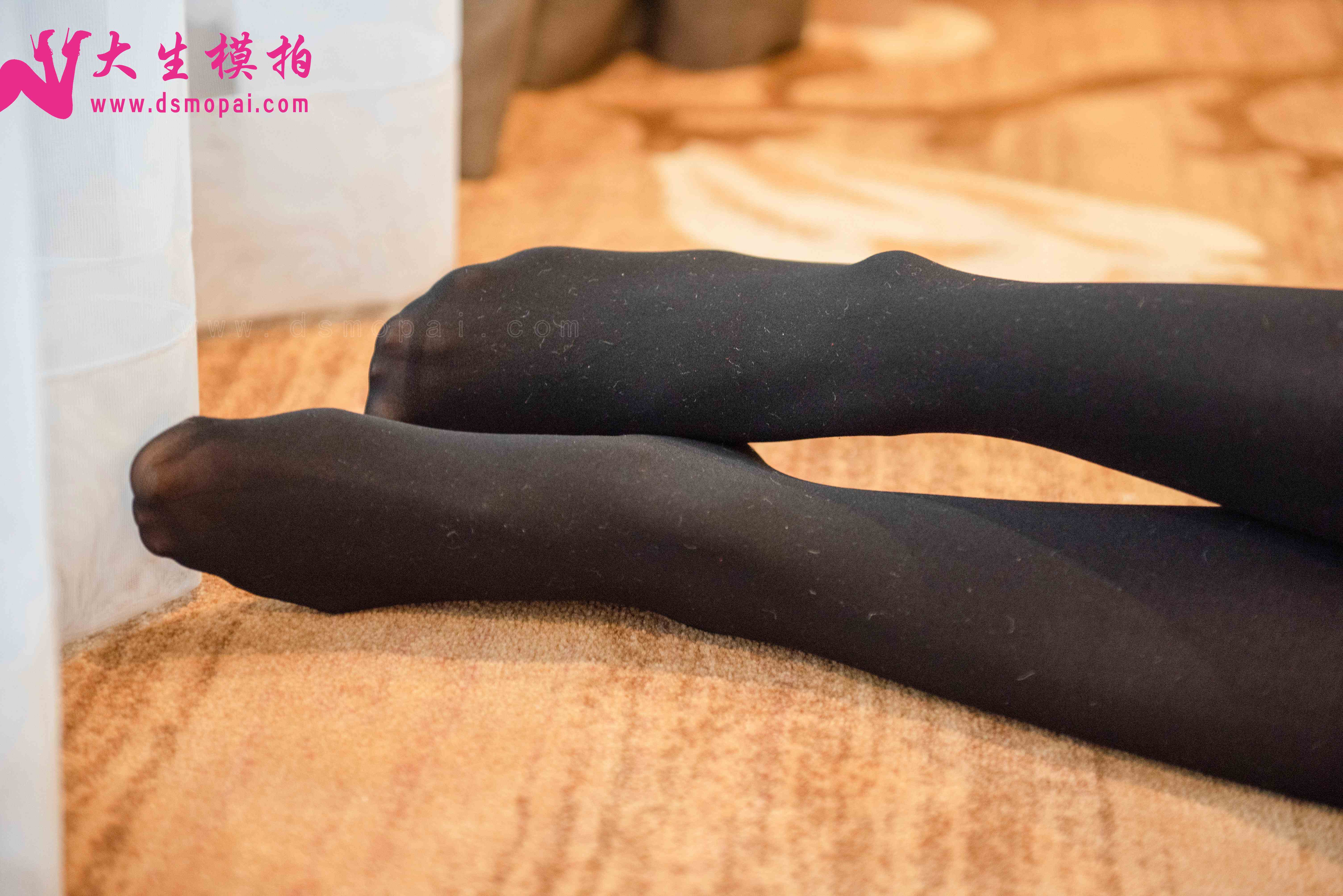 China Beauty Legs and feet 876