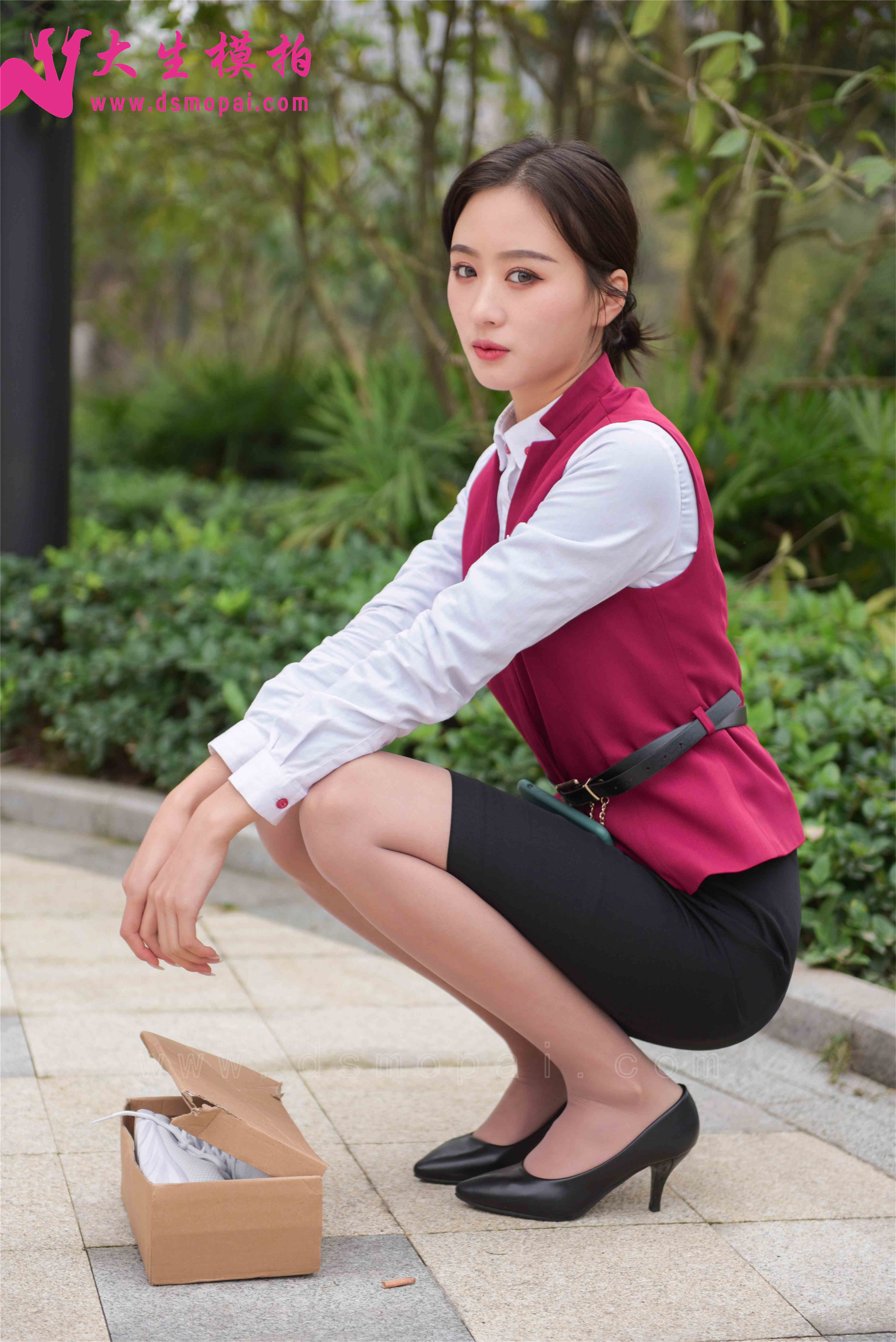 China Beauty Legs and feet 877