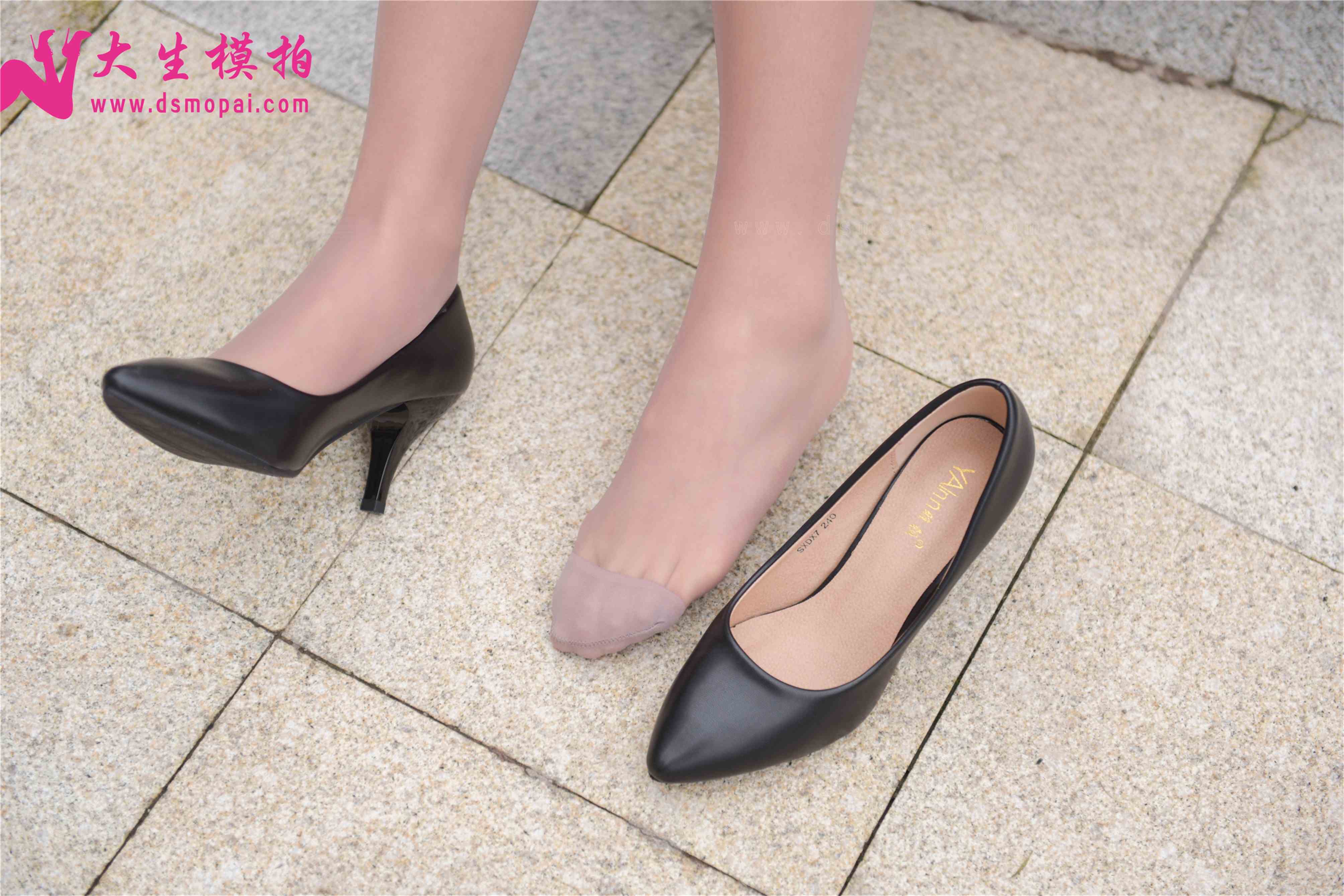 China Beauty Legs and feet 877