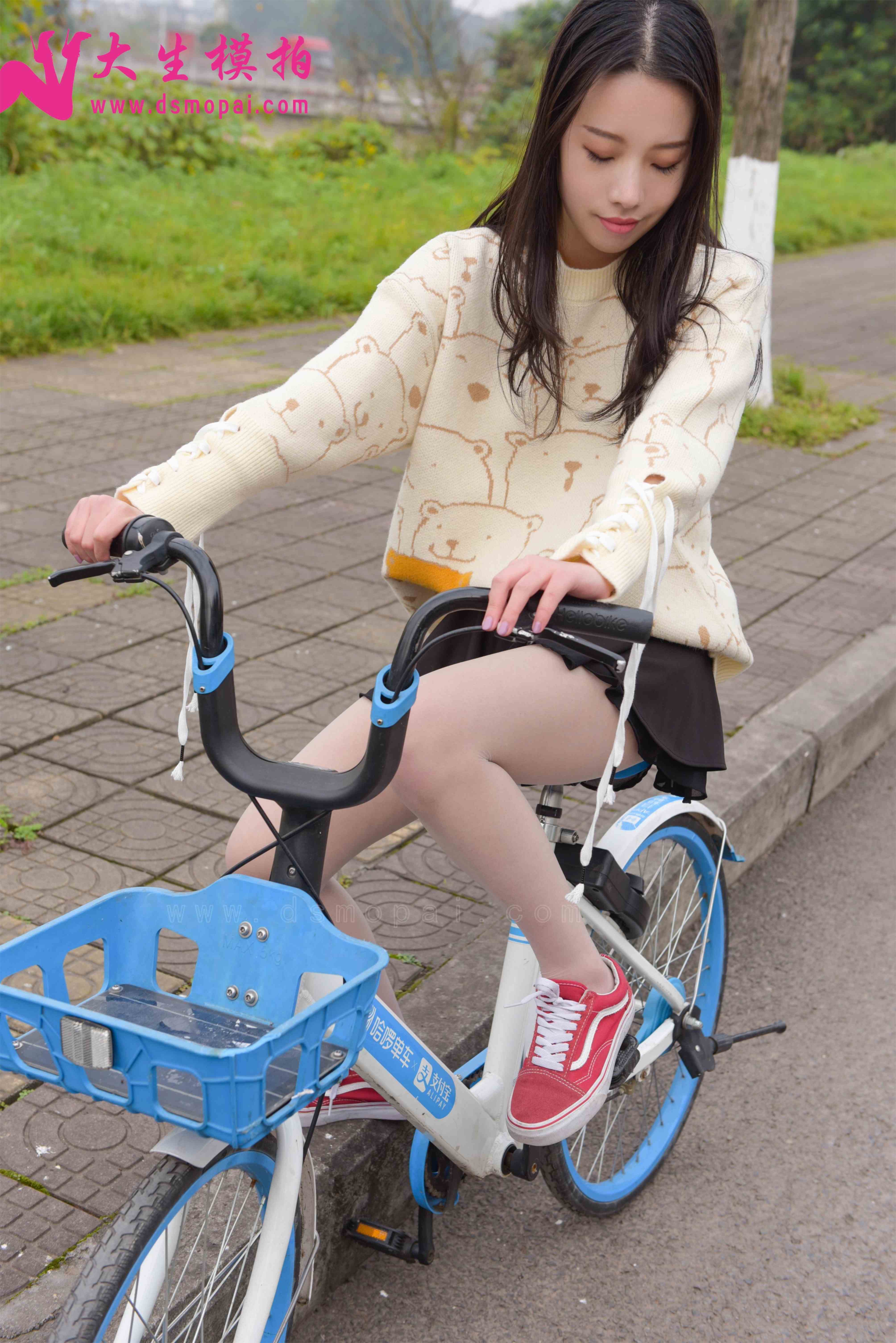 China Beauty Legs and feet 881