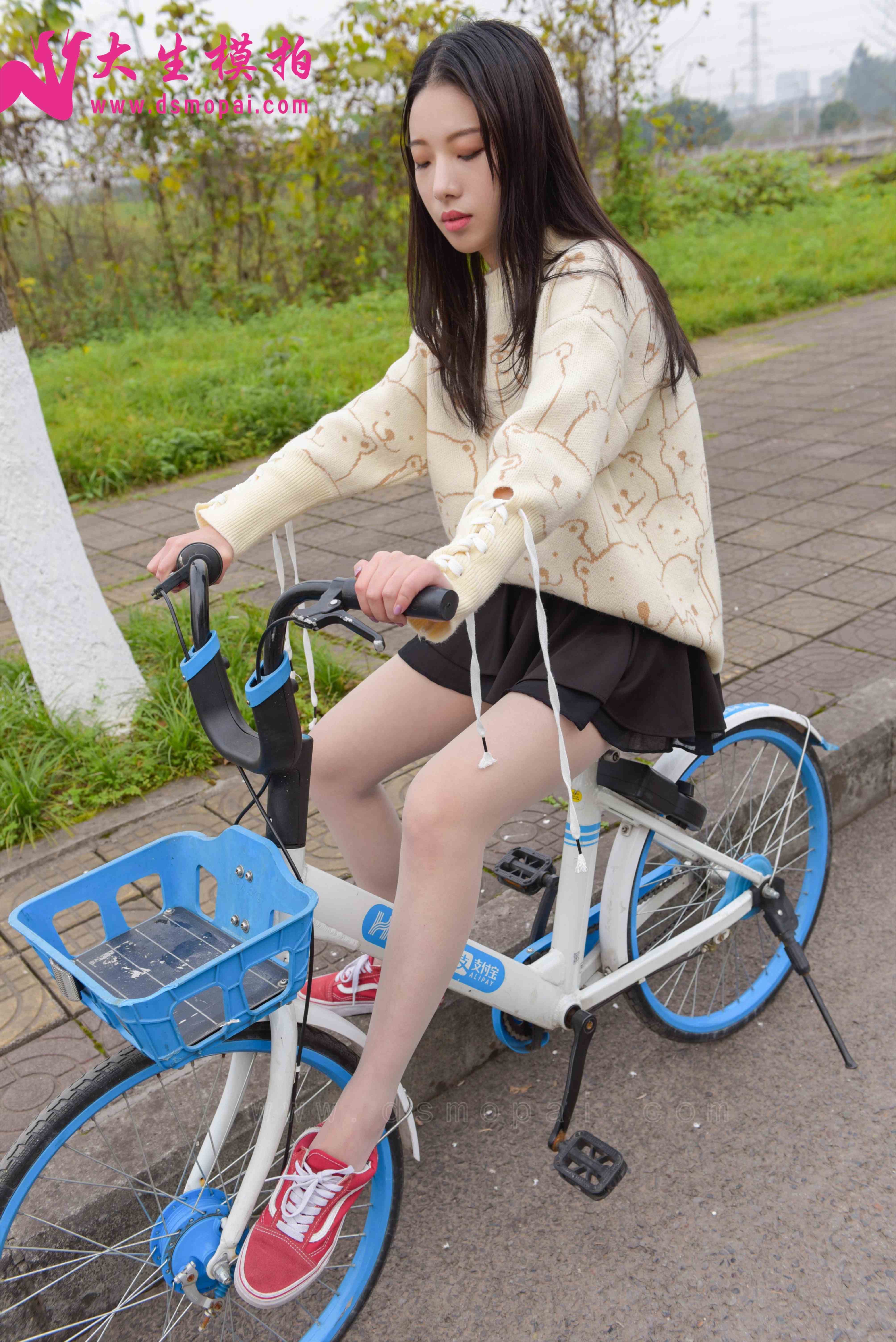 China Beauty Legs and feet 881