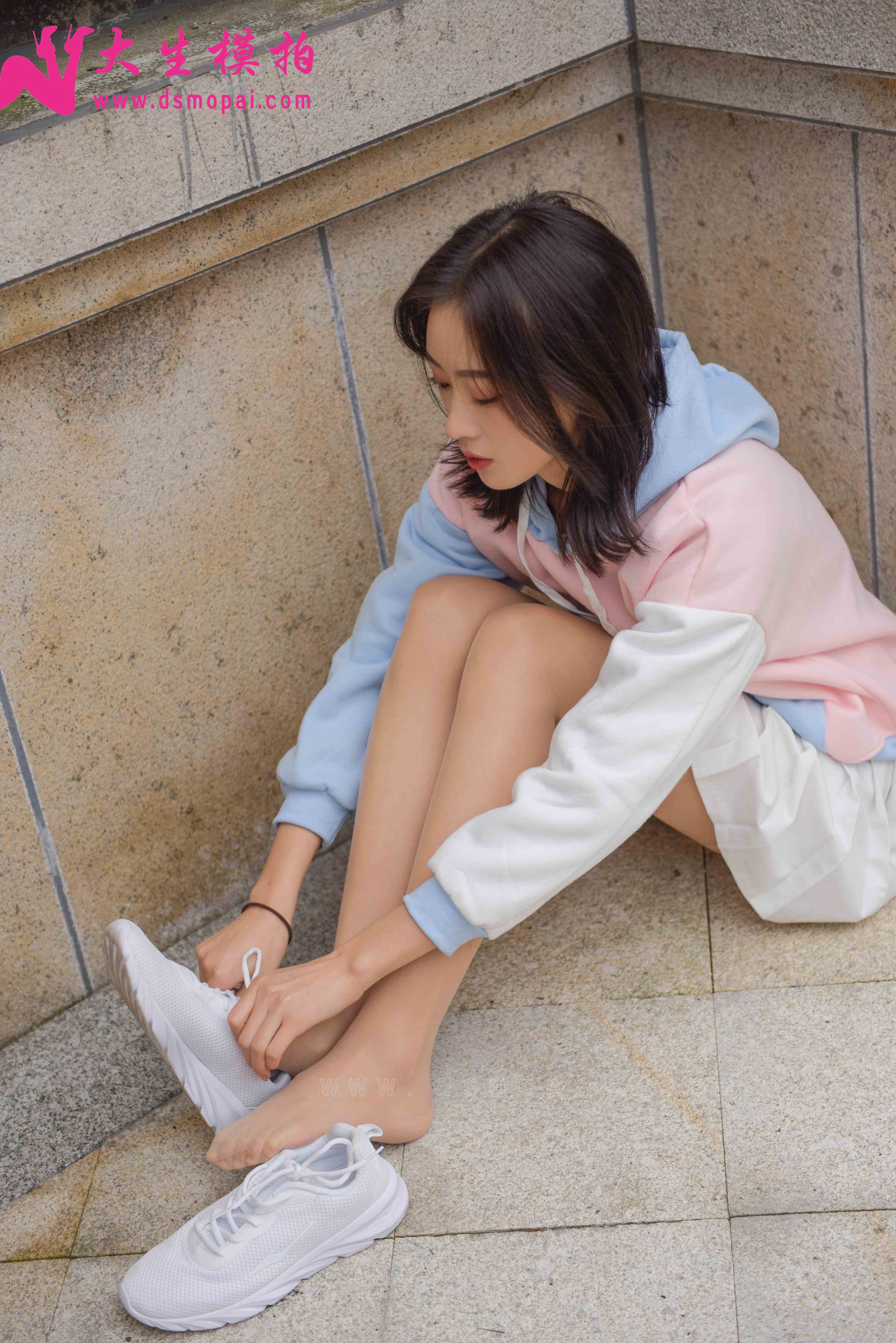 China Beauty Legs and feet 885