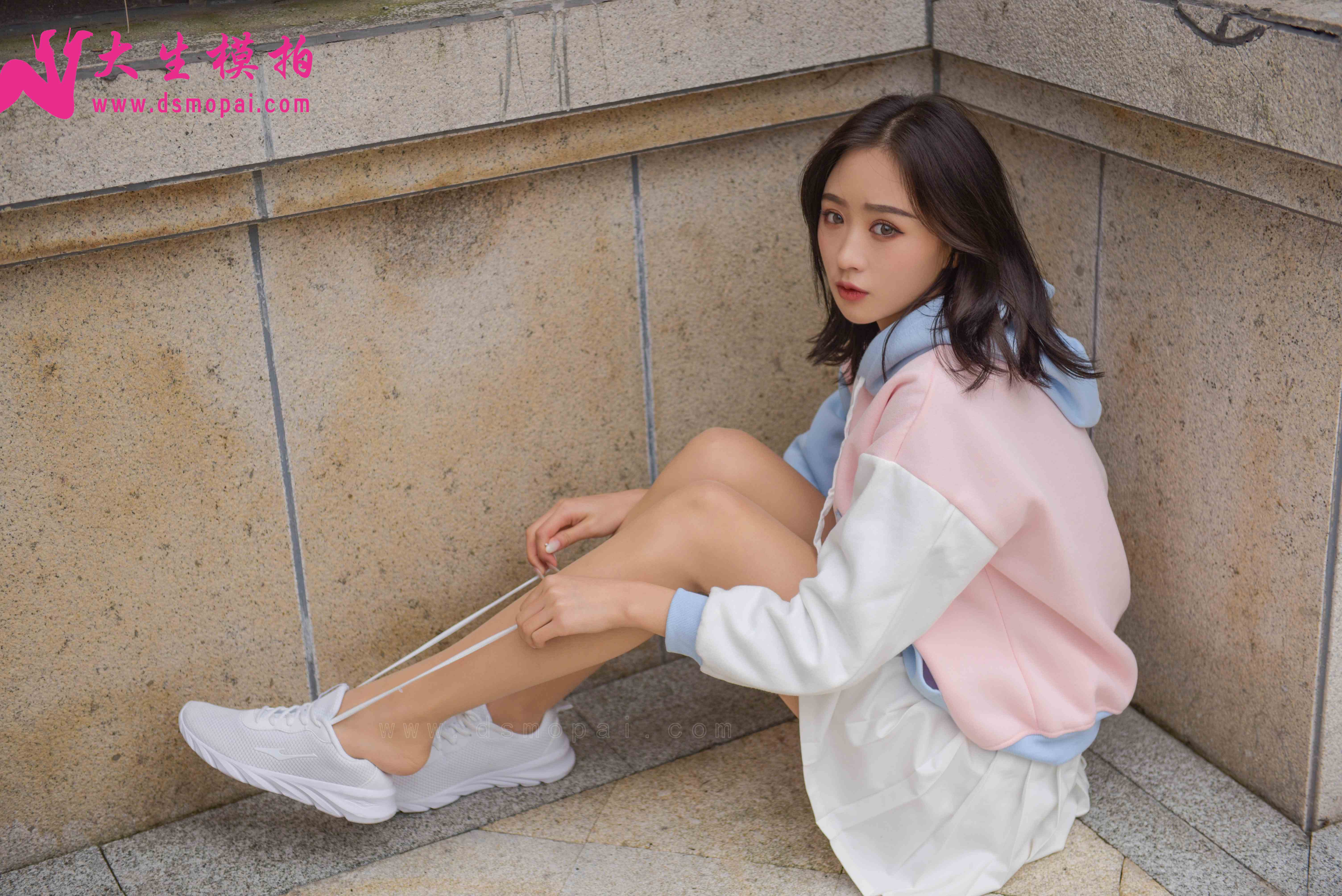 China Beauty Legs and feet 885