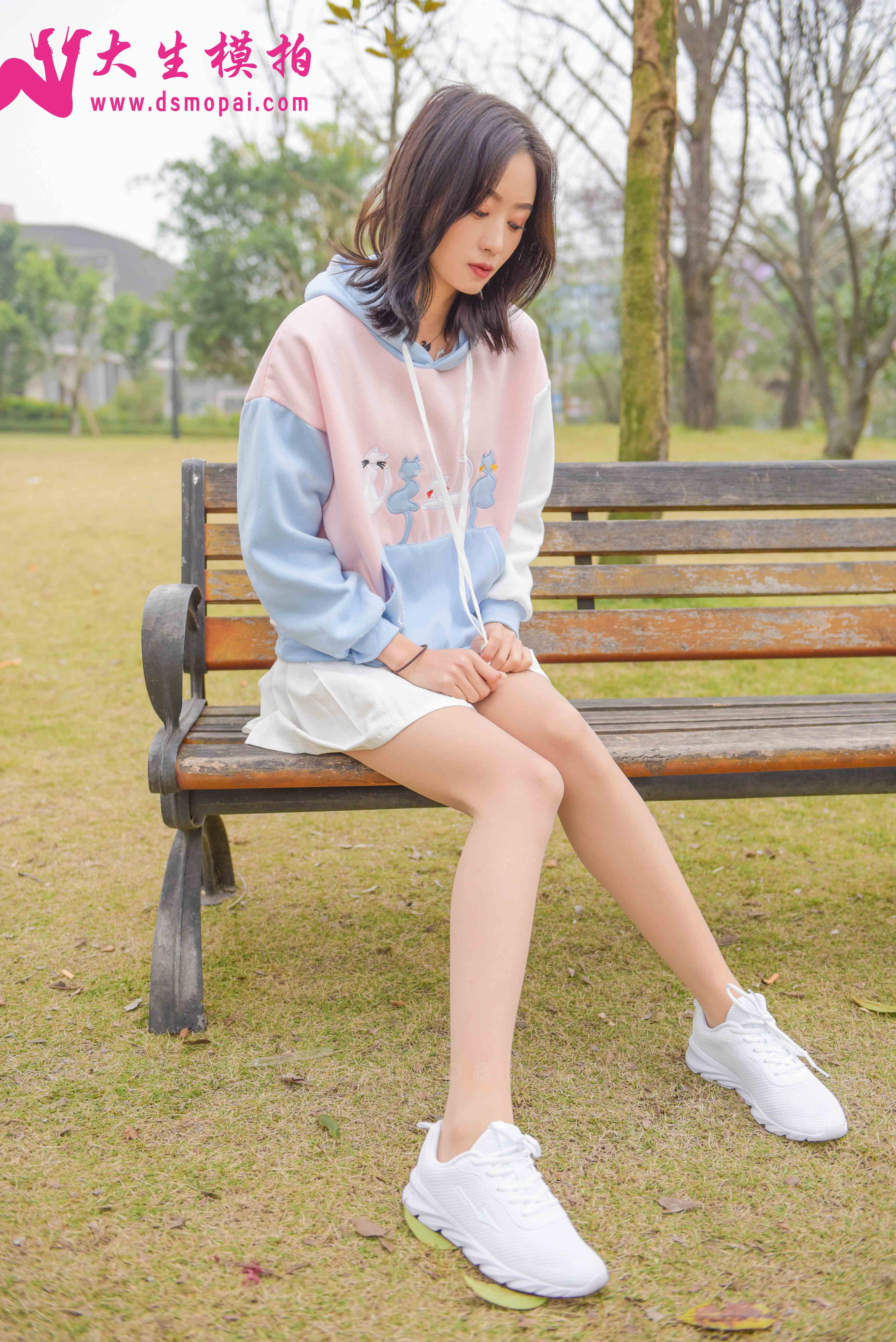 China Beauty Legs and feet 885