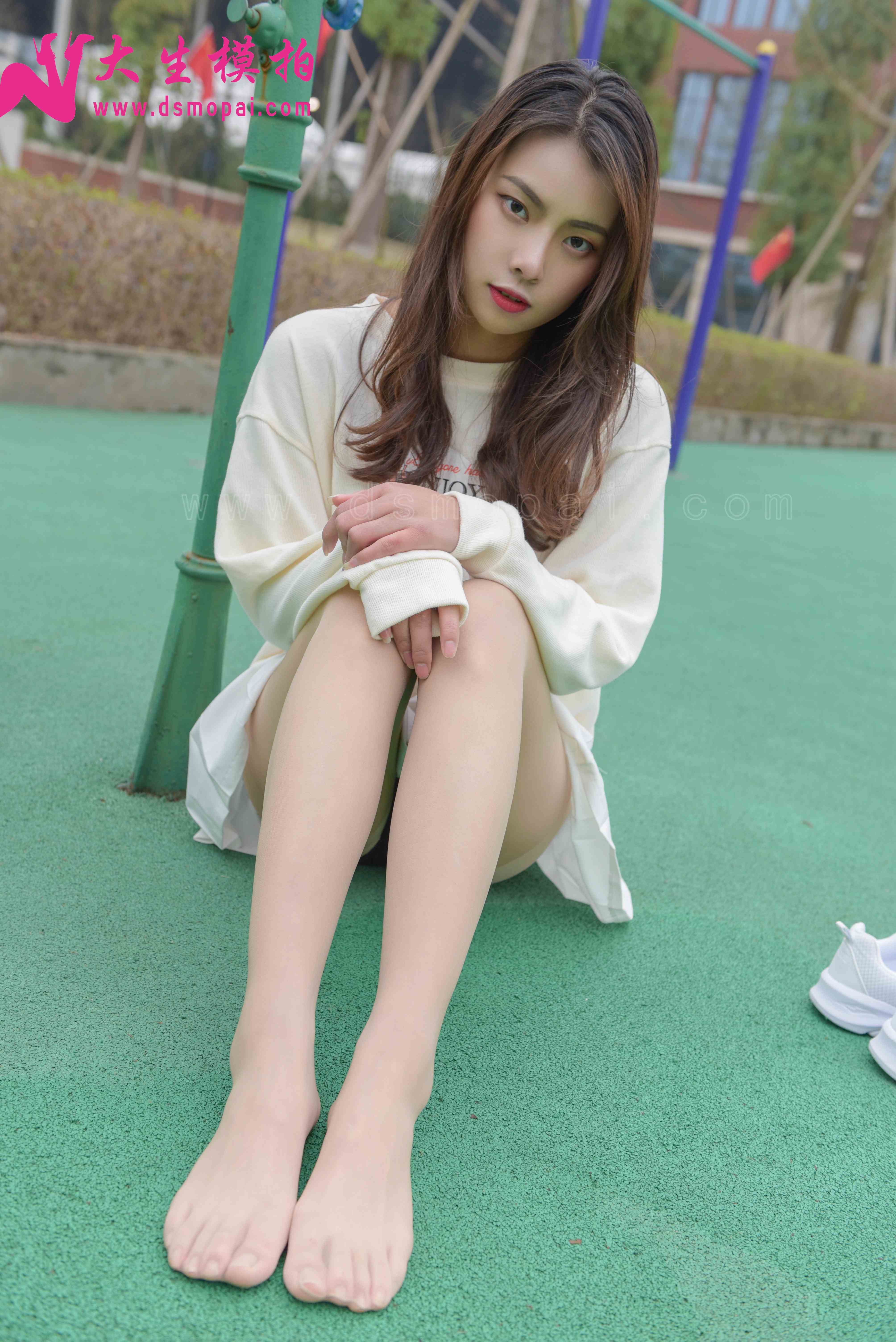 China Beauty Legs and feet 886