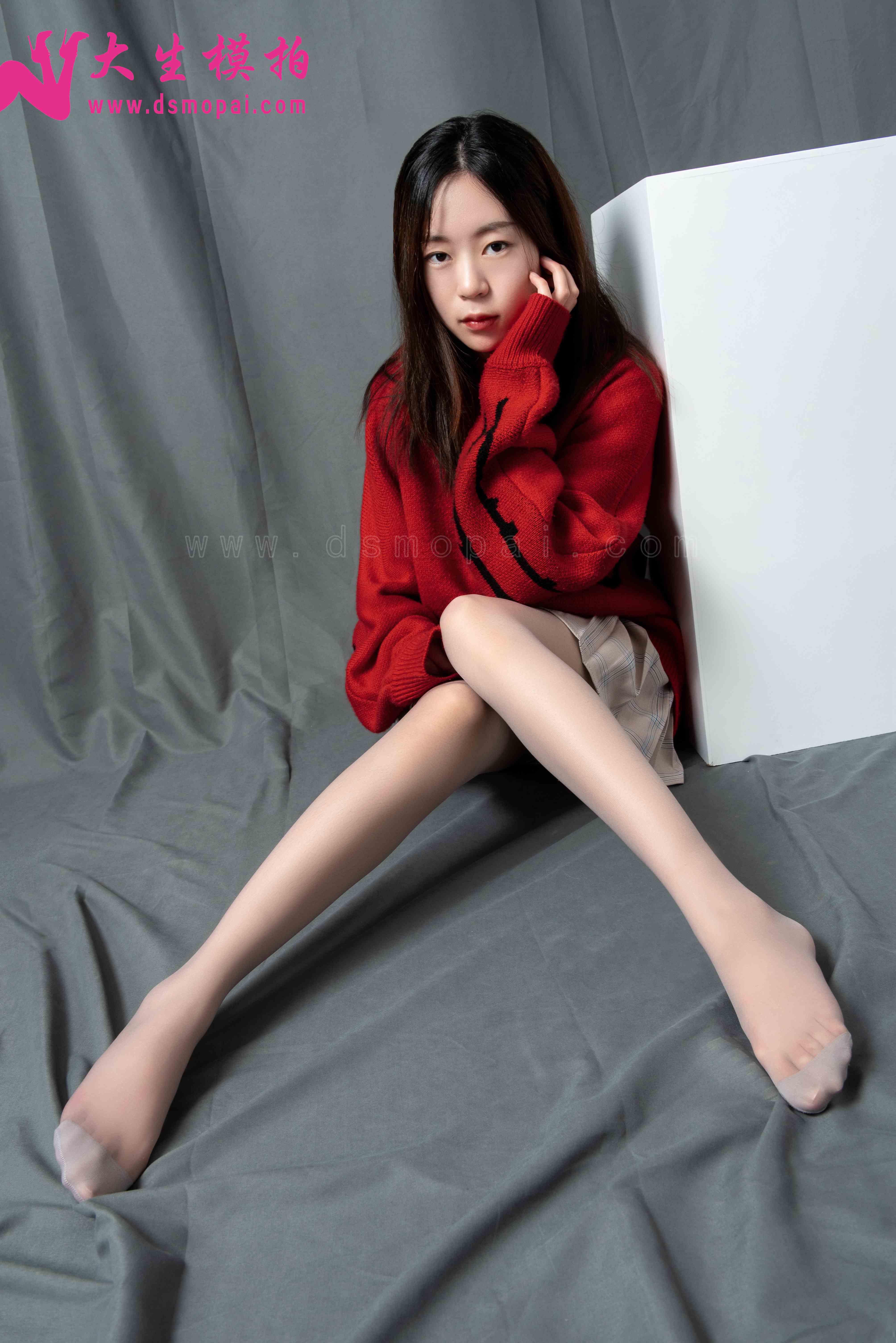 China Beauty Legs and feet 889