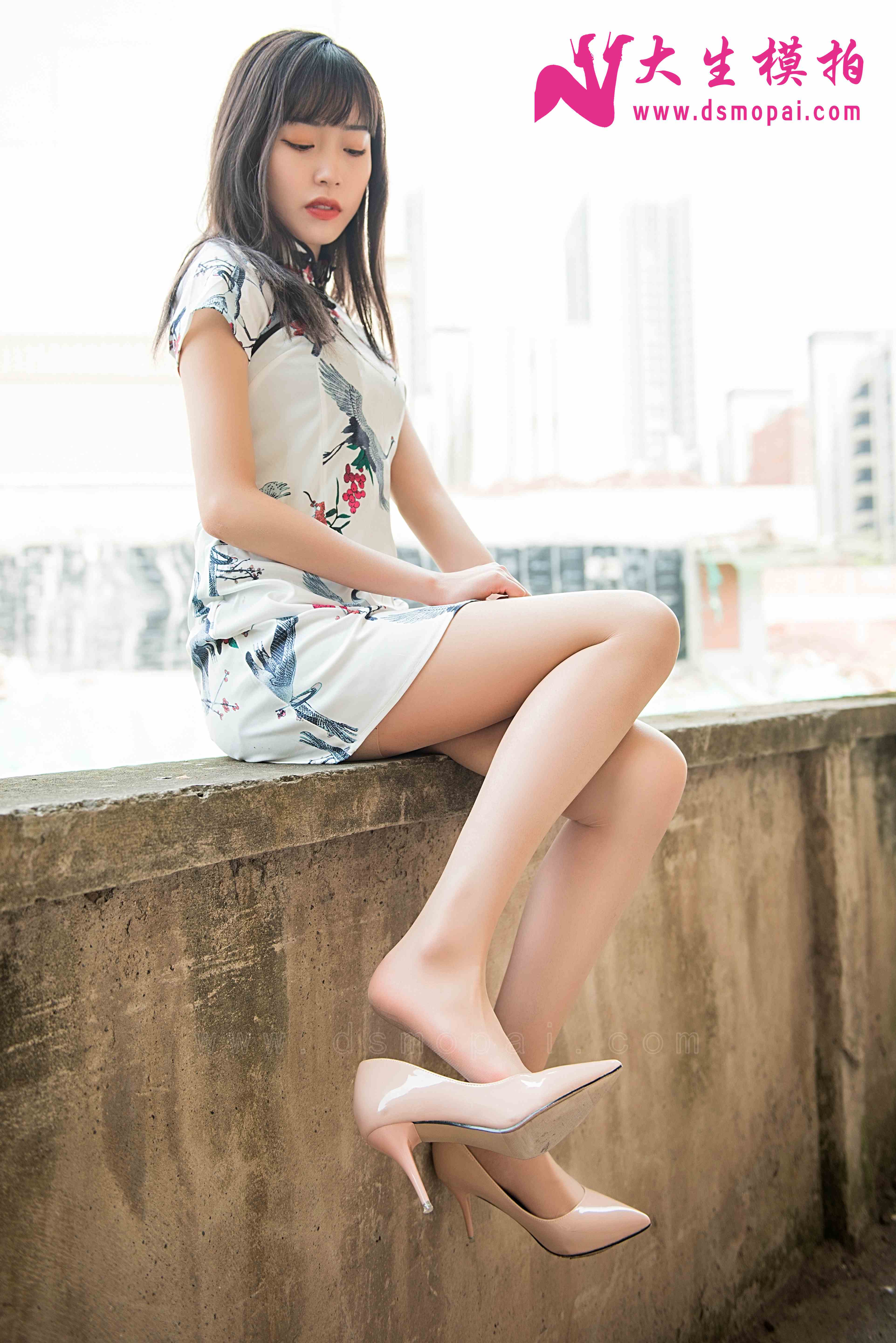 China Beauty Legs and feet 890