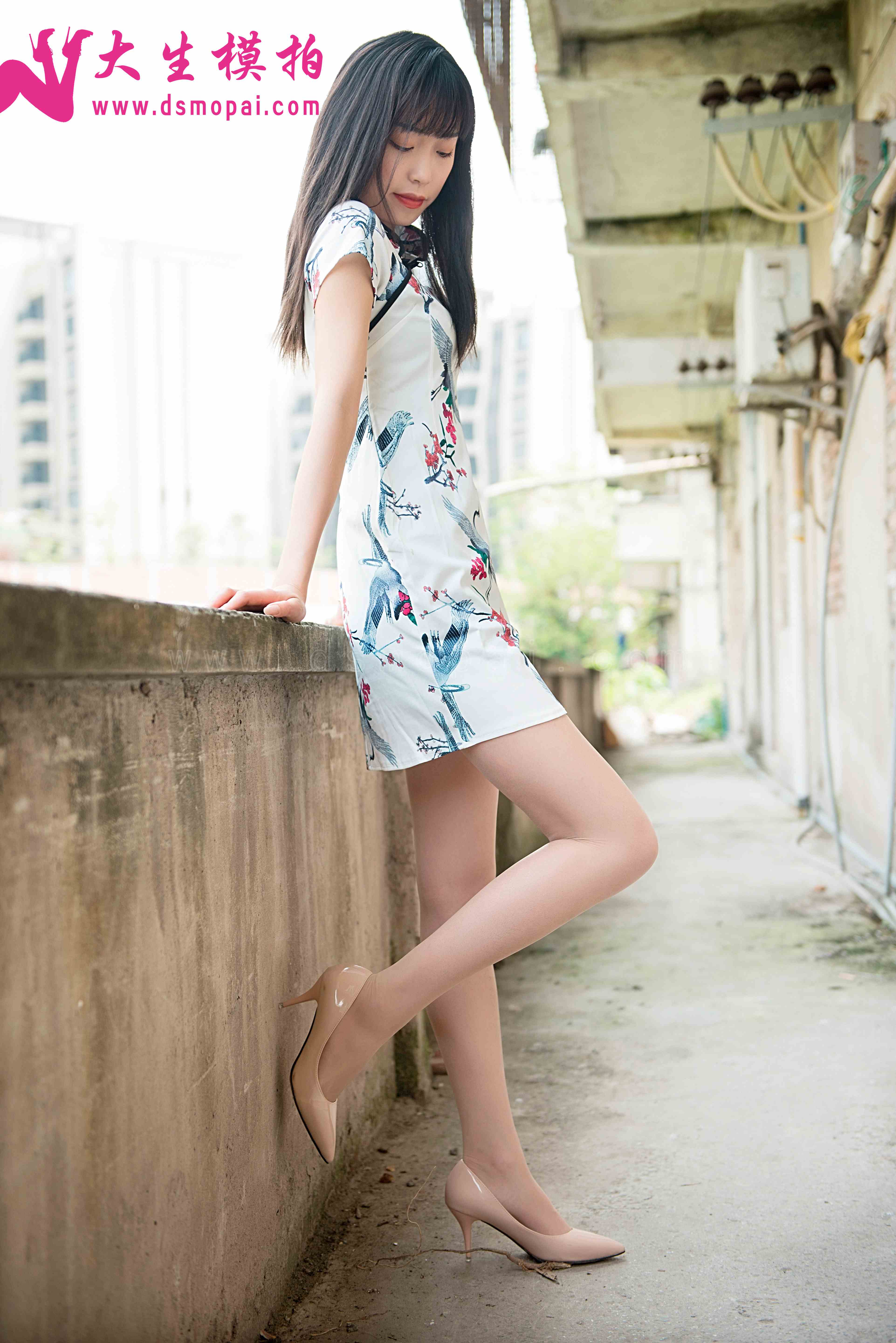 China Beauty Legs and feet 890