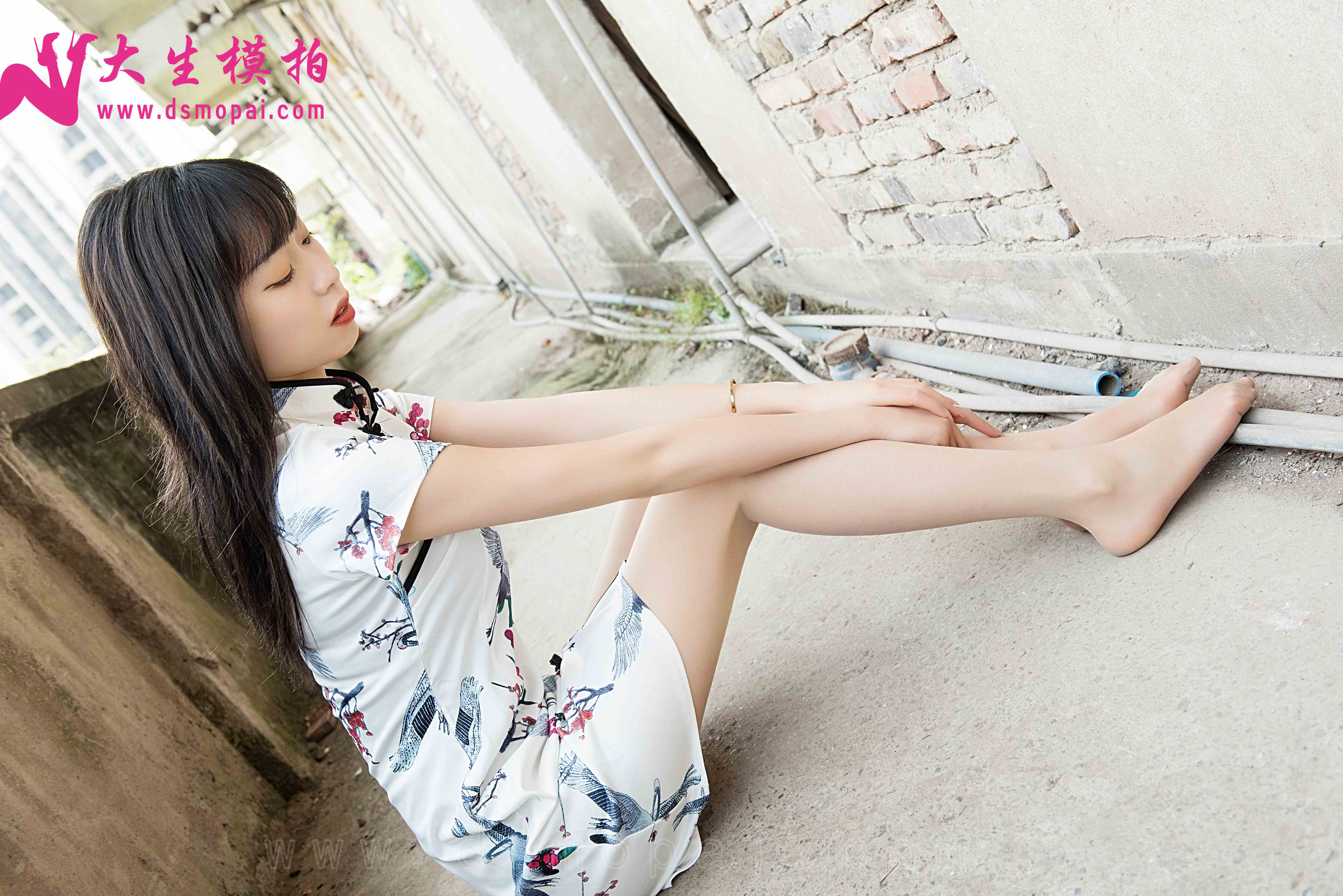 China Beauty Legs and feet 890