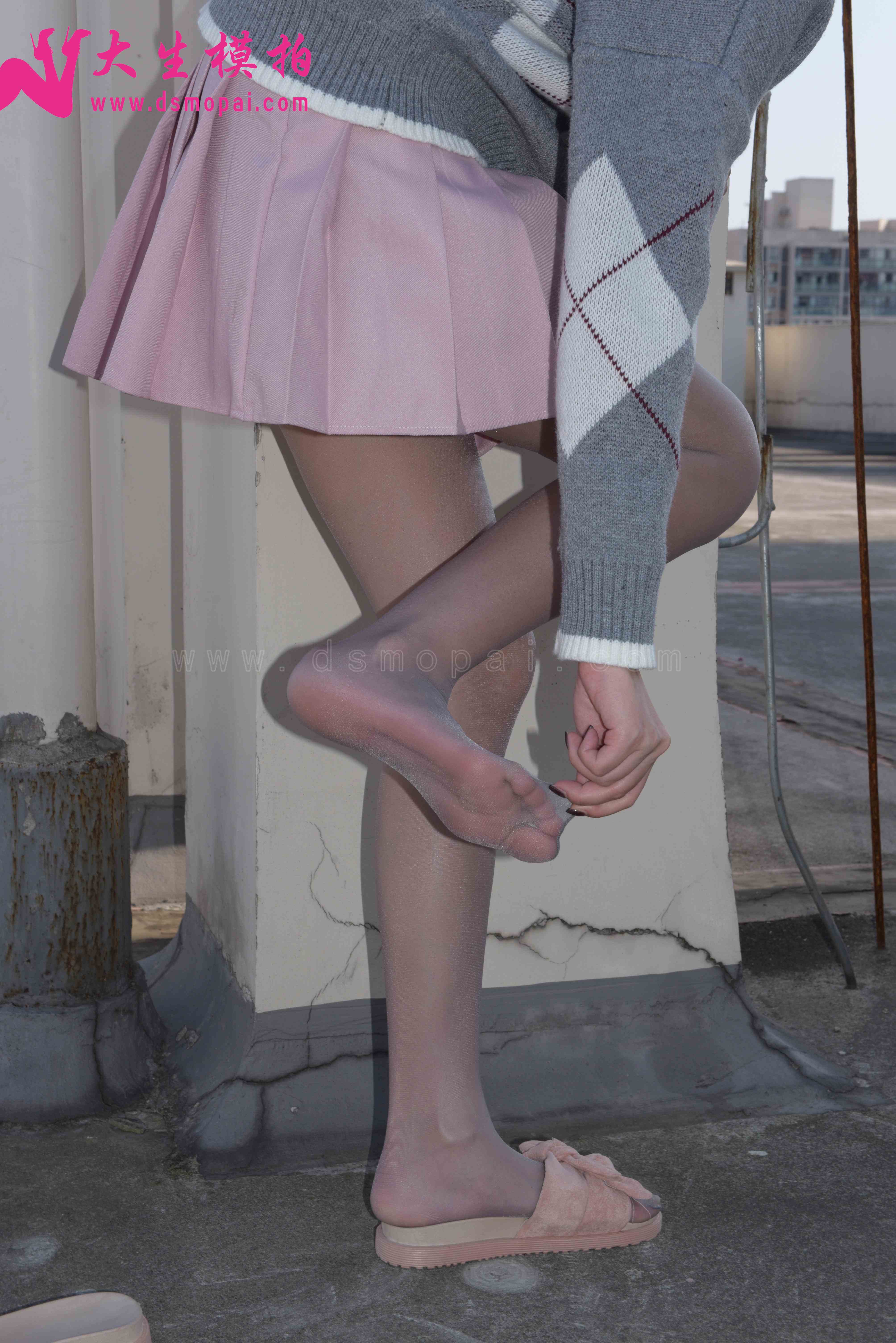 China Beauty Legs and feet 891