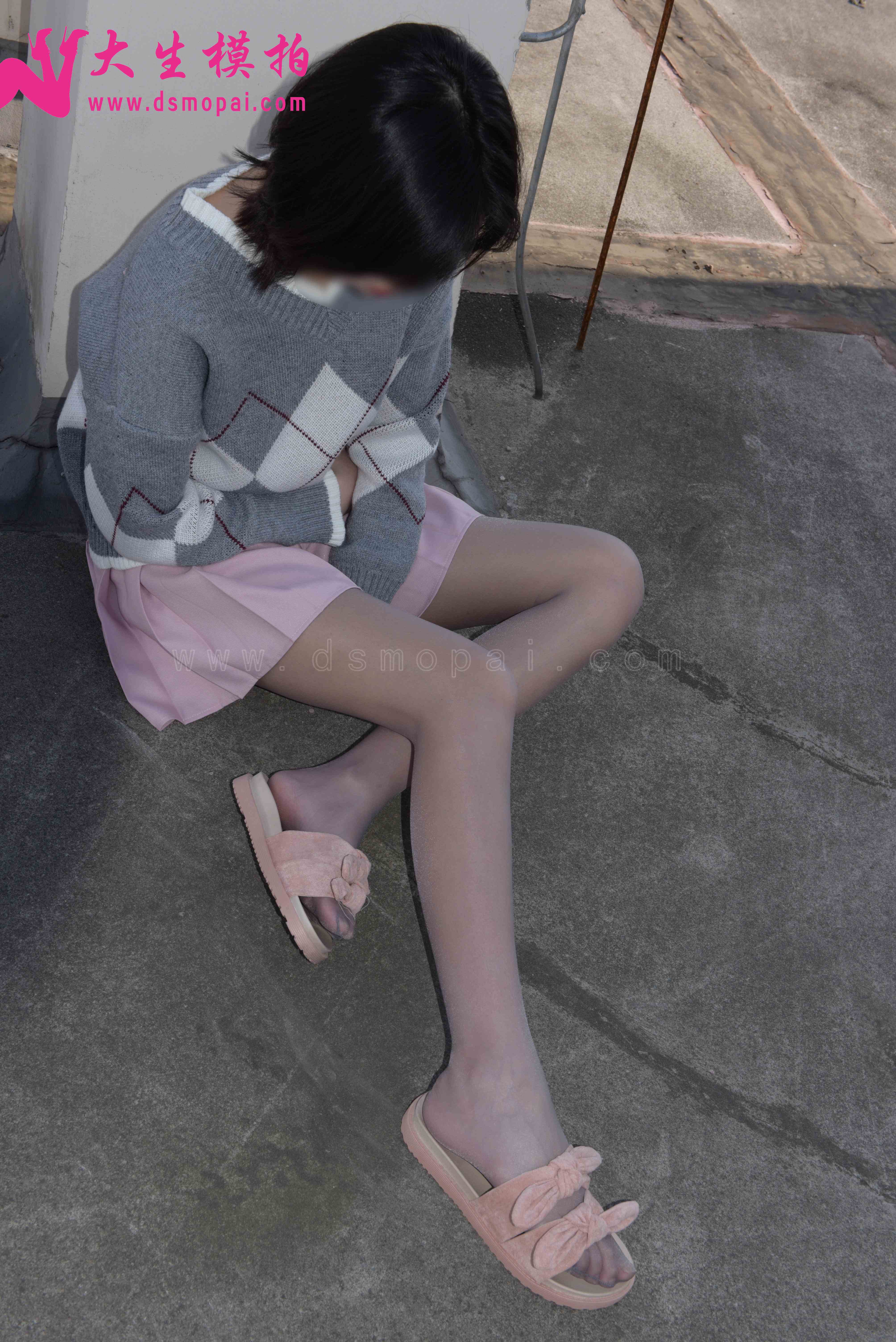 China Beauty Legs and feet 891