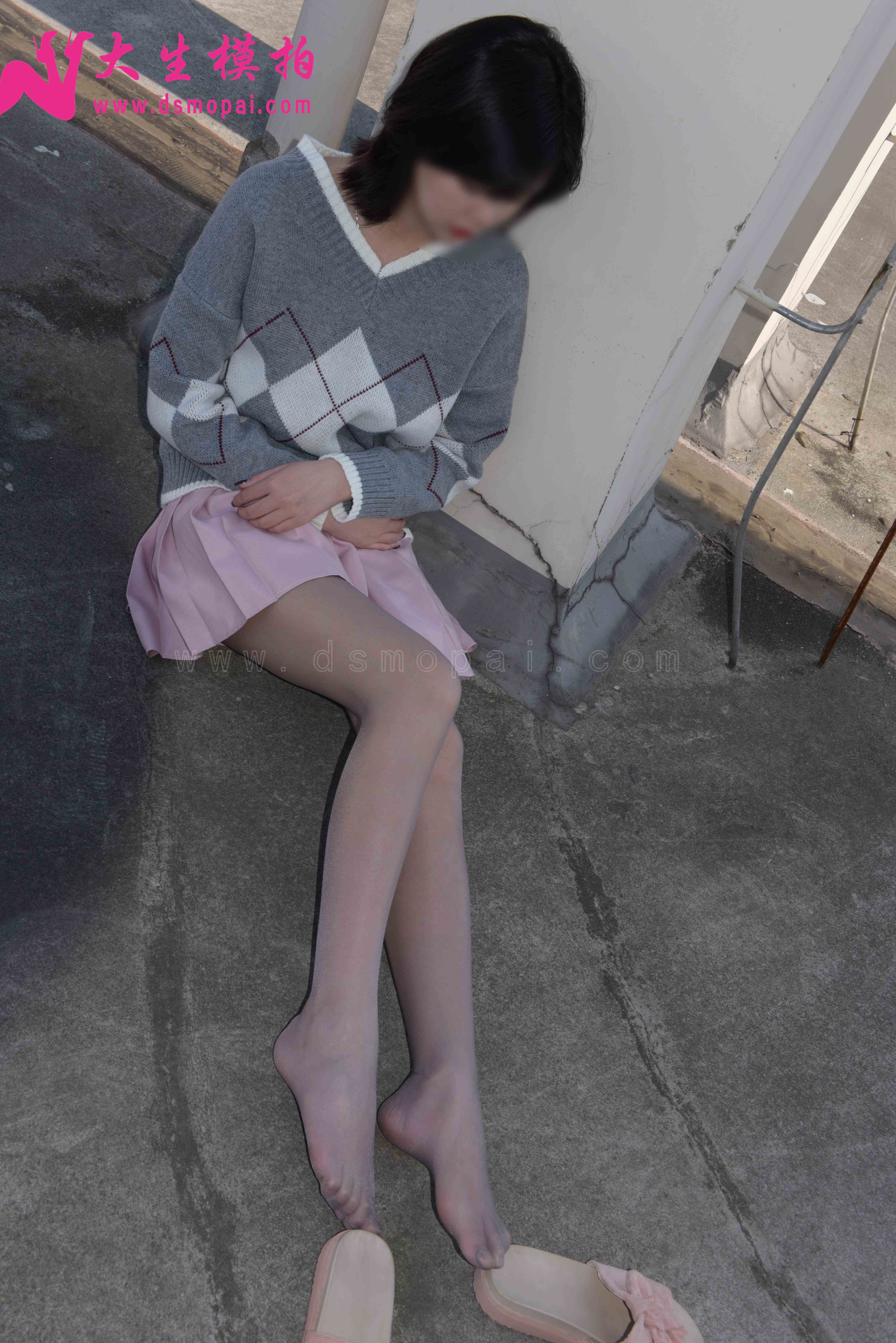 China Beauty Legs and feet 891