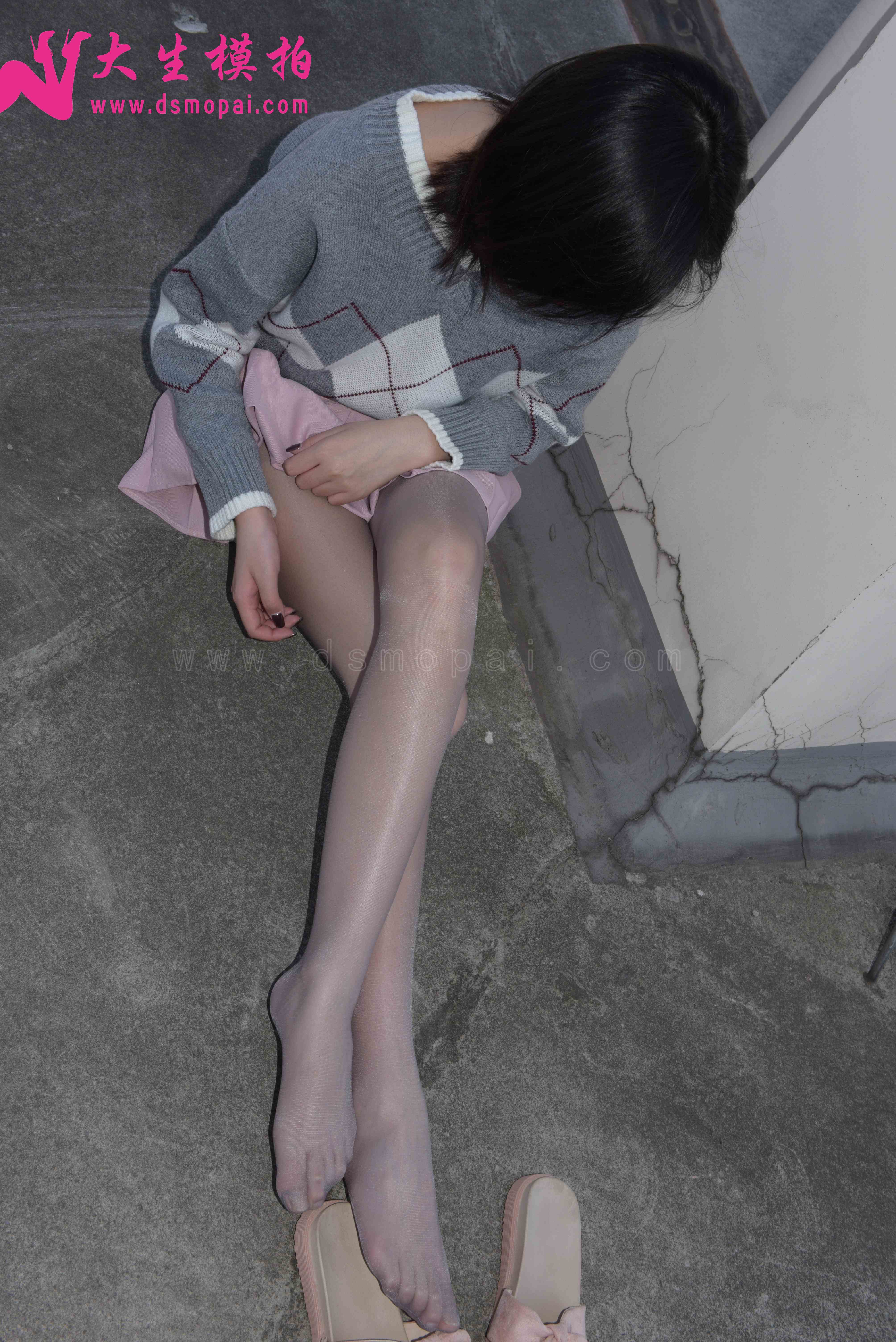 China Beauty Legs and feet 891