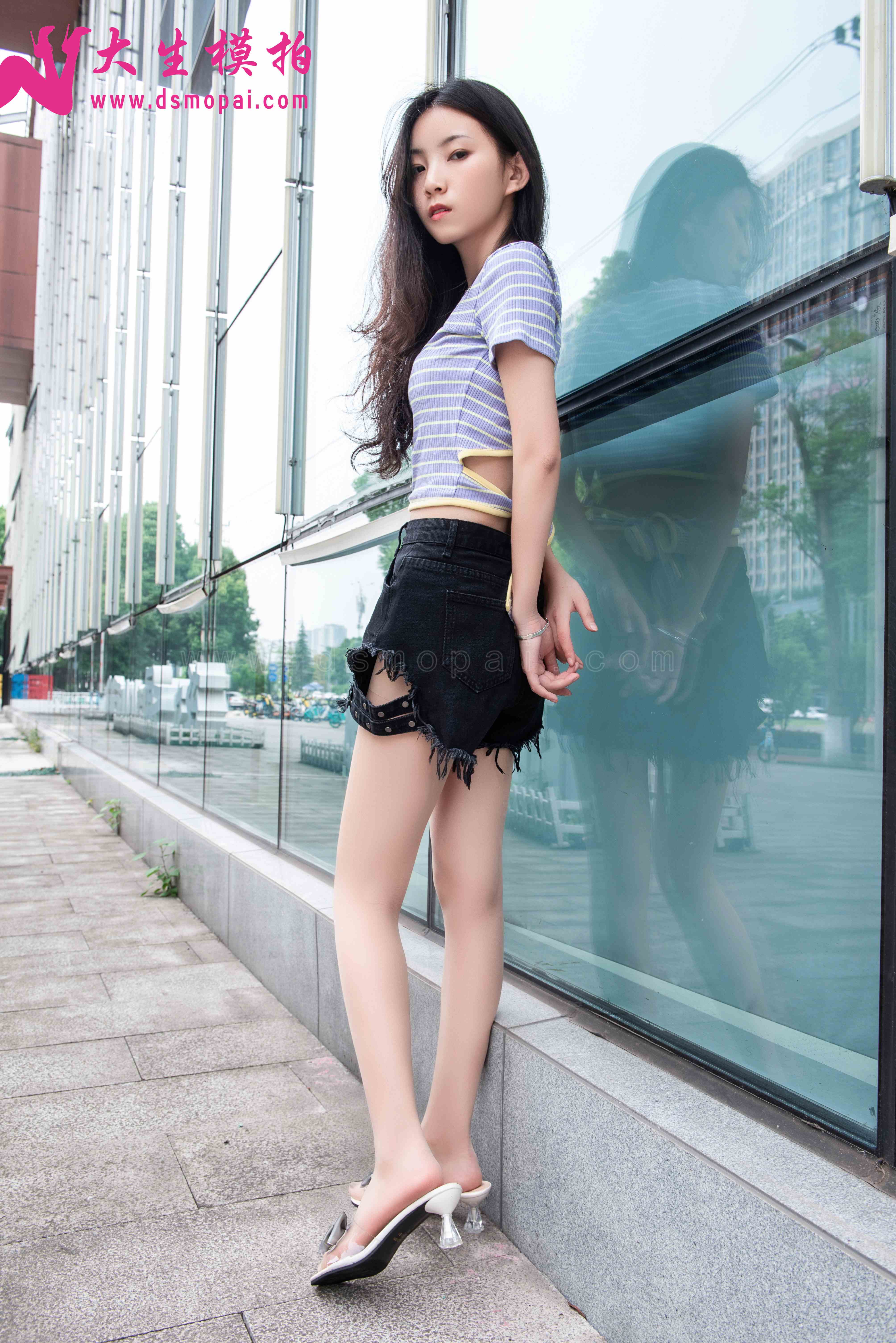 China Beauty Legs and feet 894