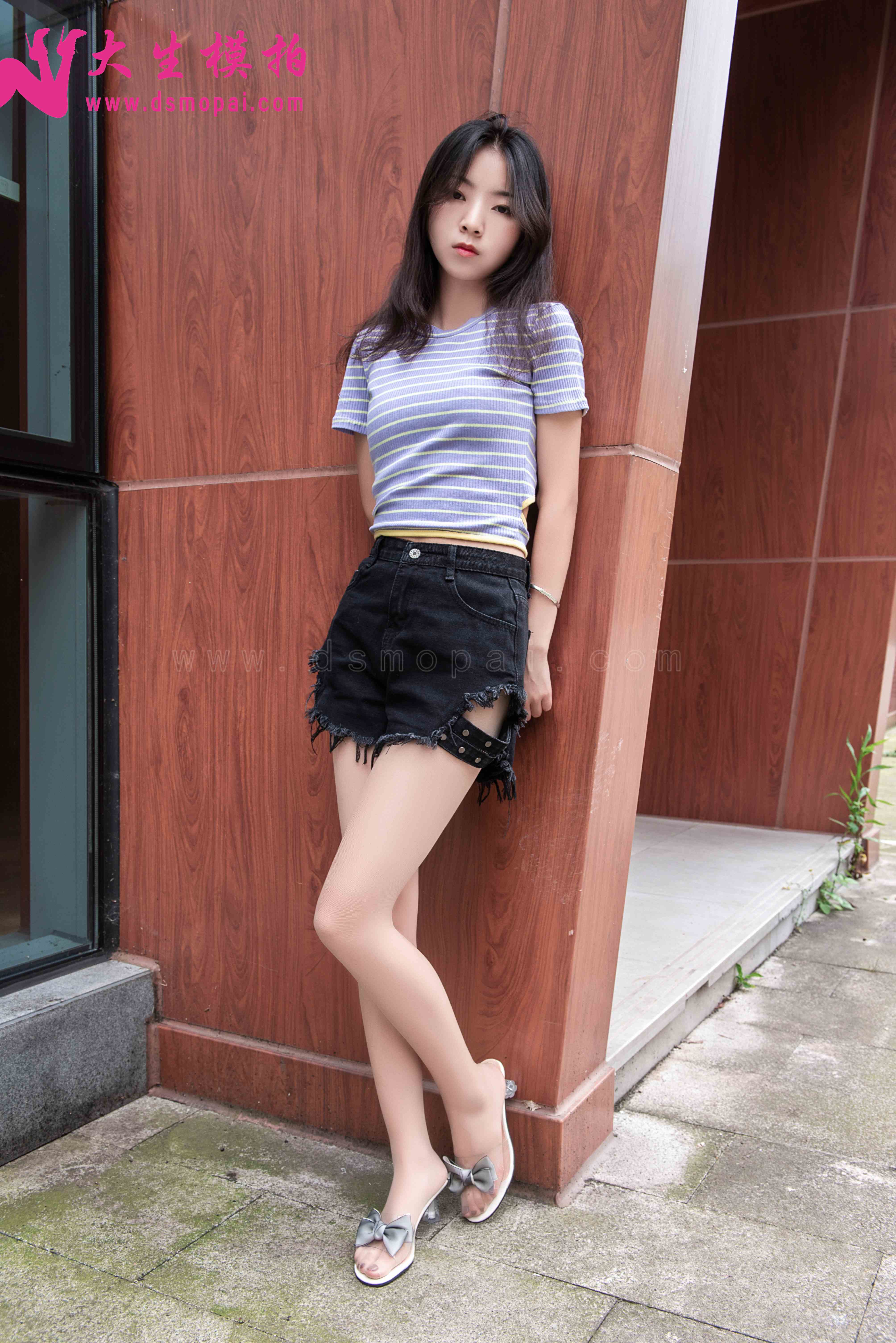 China Beauty Legs and feet 894