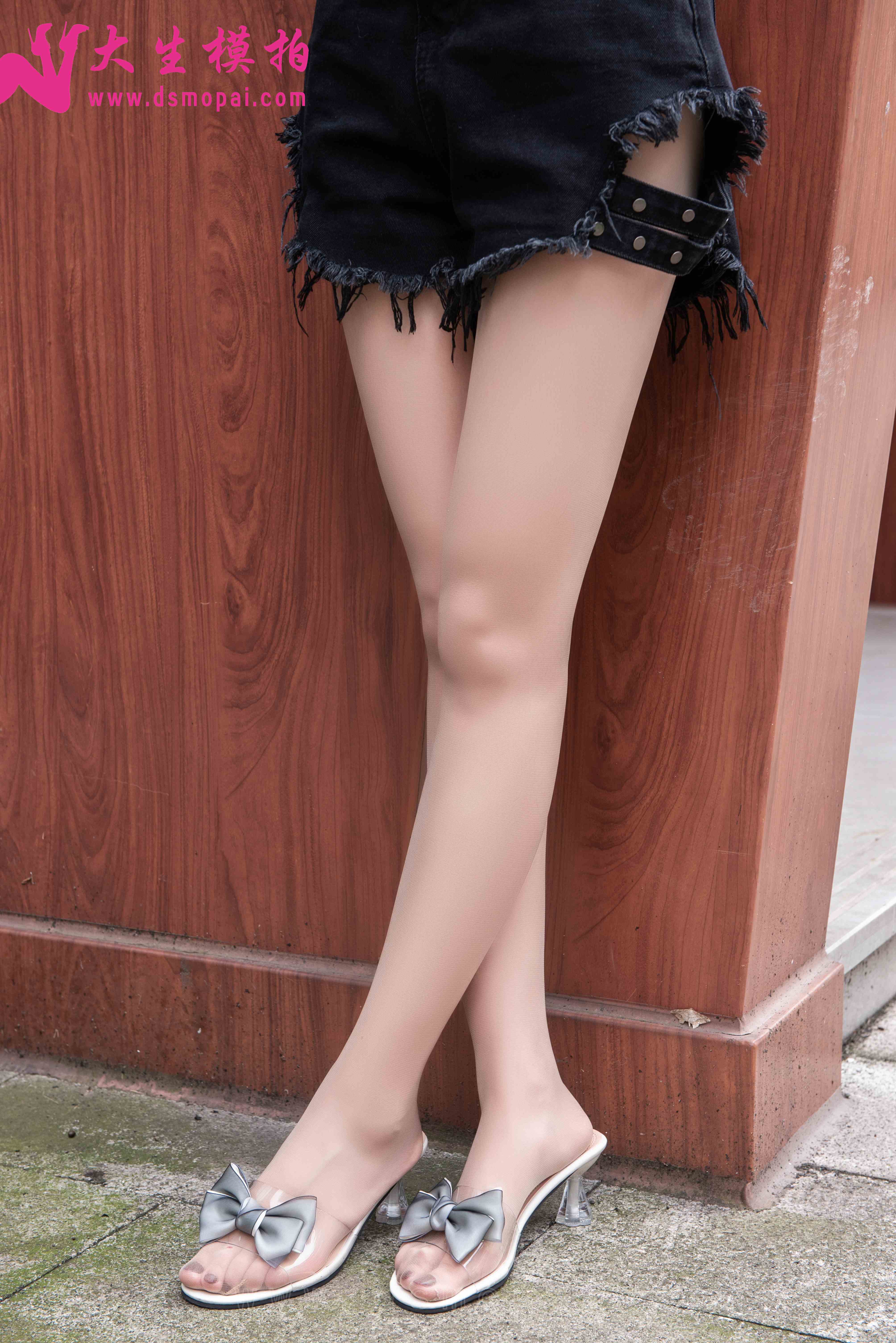 China Beauty Legs and feet 894