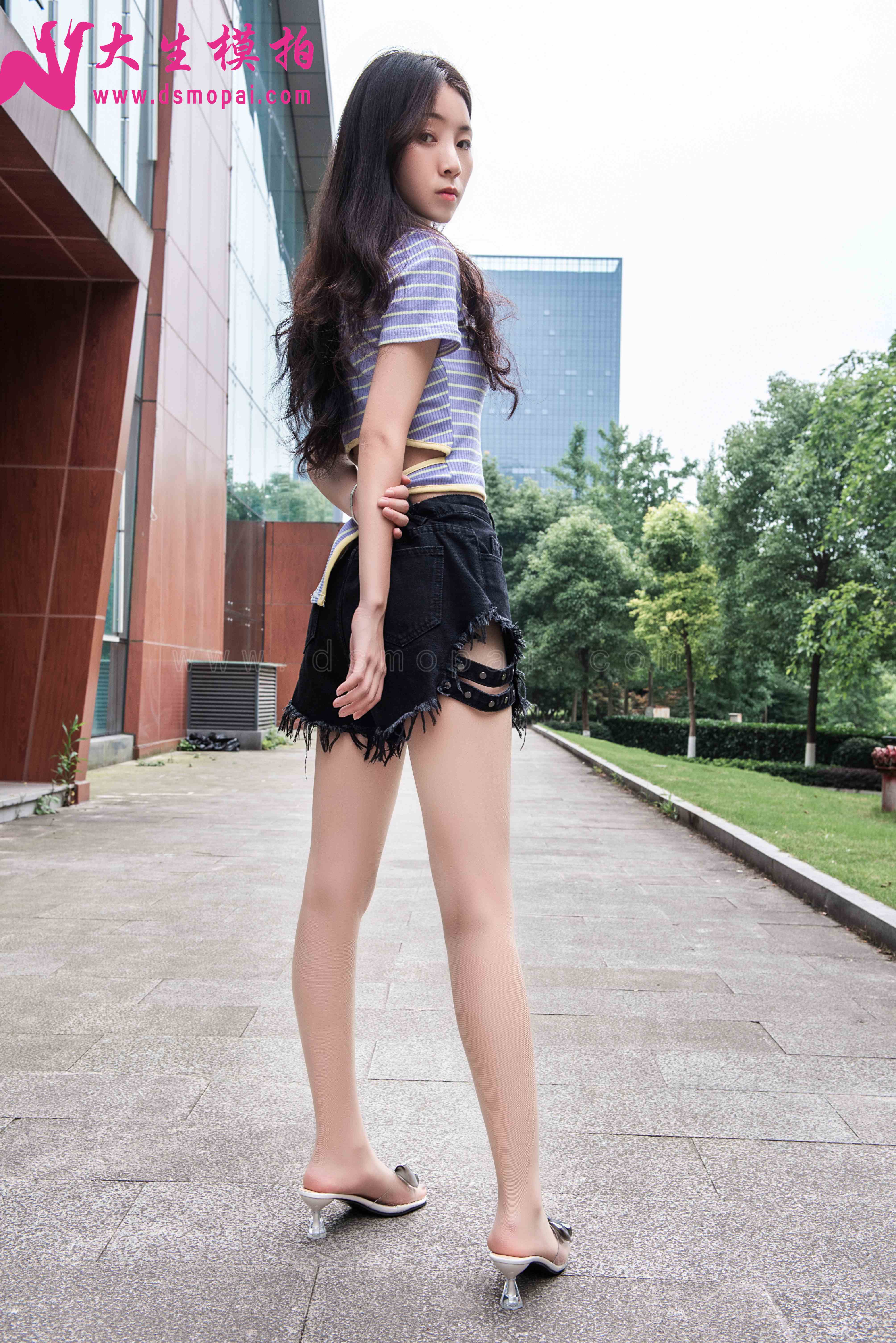 China Beauty Legs and feet 894