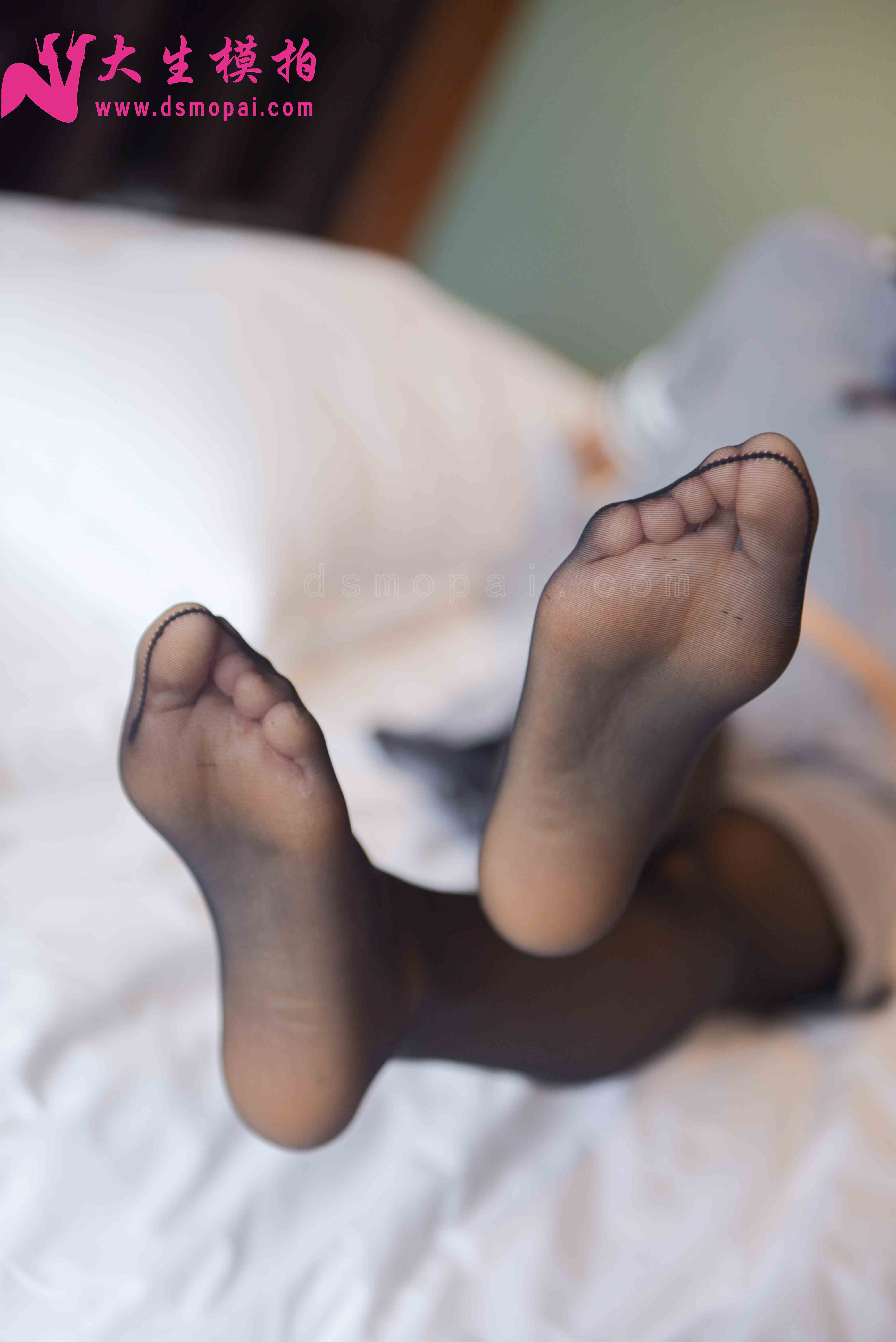 China Beauty Legs and feet 896