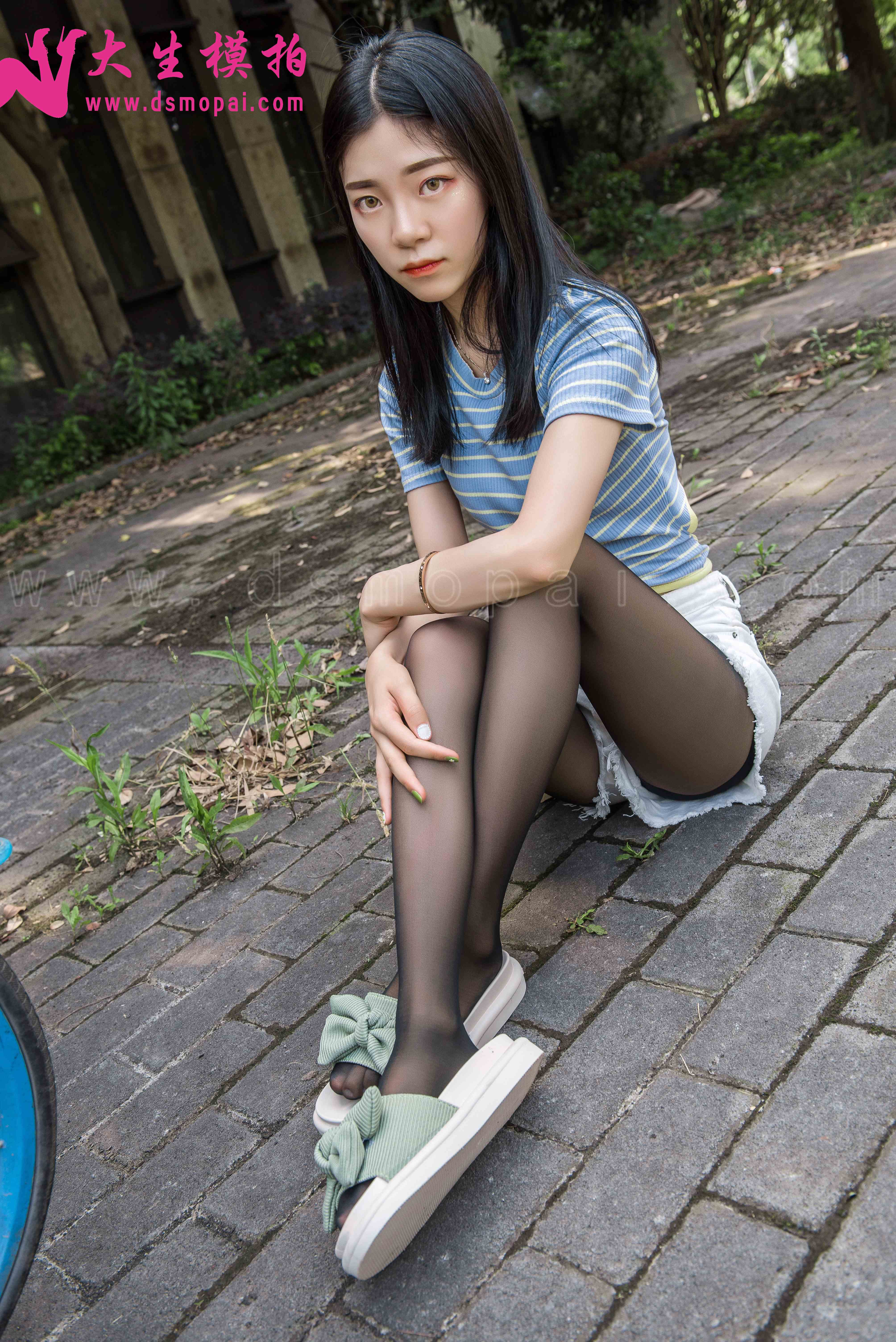 China Beauty Legs and feet 899
