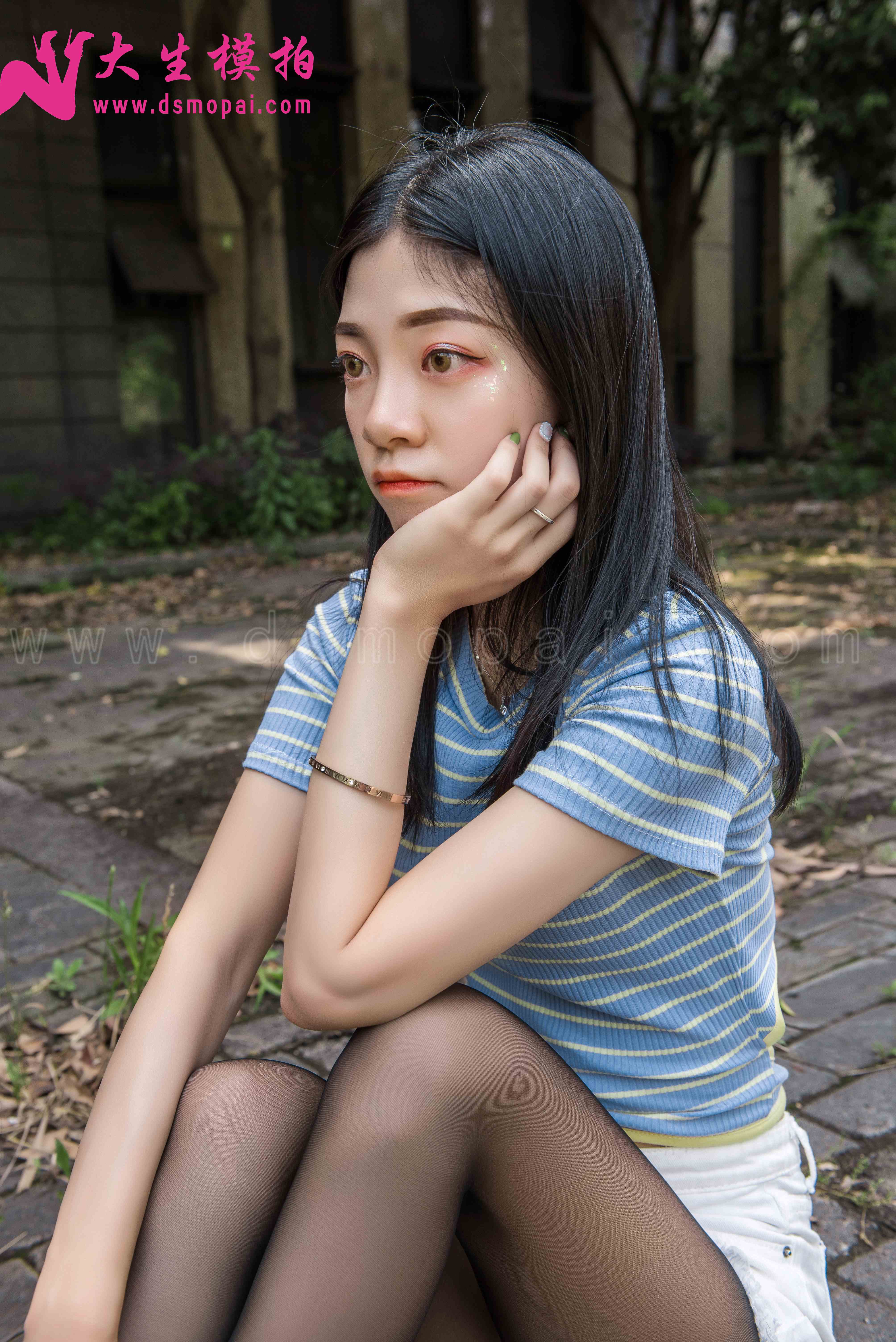 China Beauty Legs and feet 899