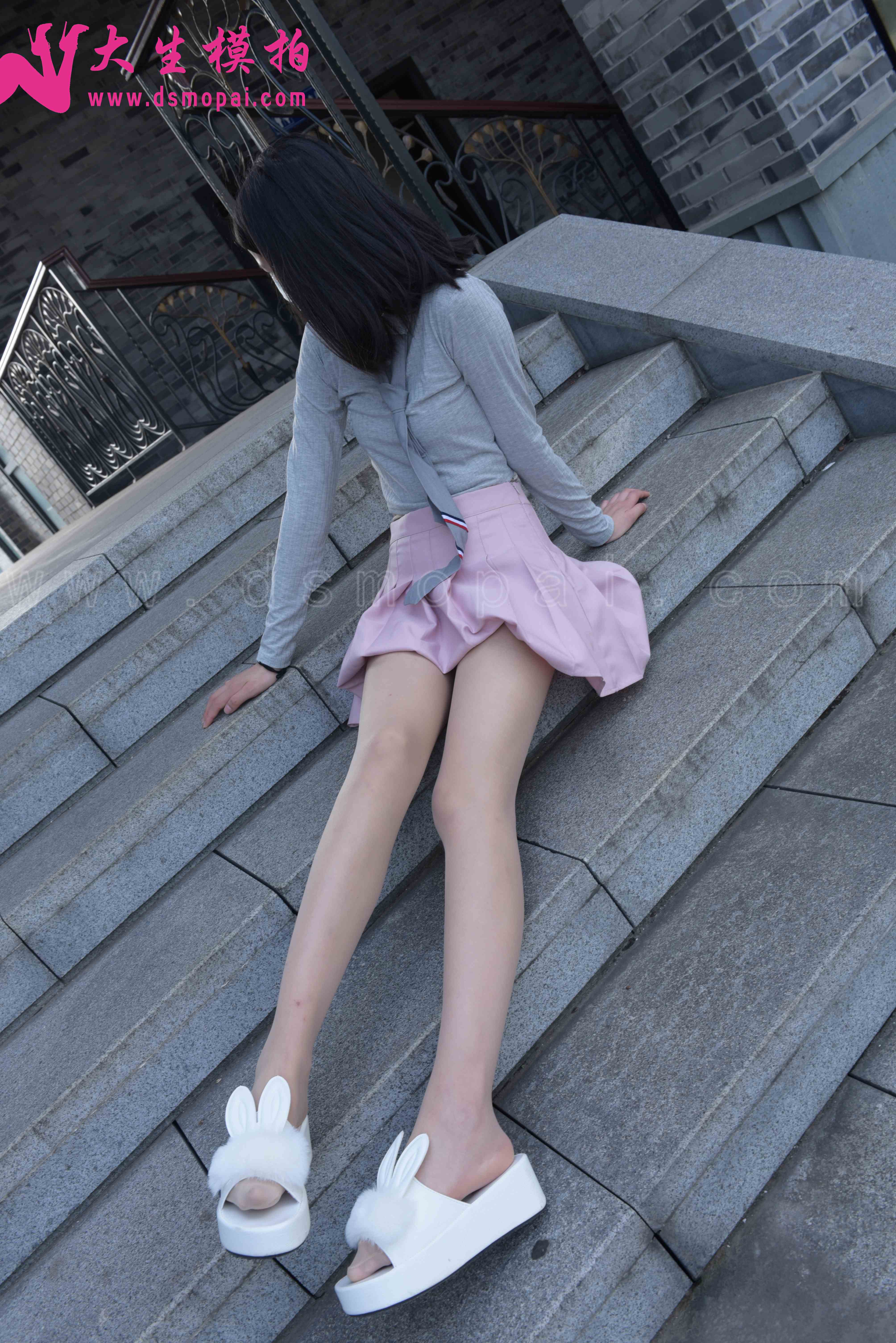 China Beauty Legs and feet 900