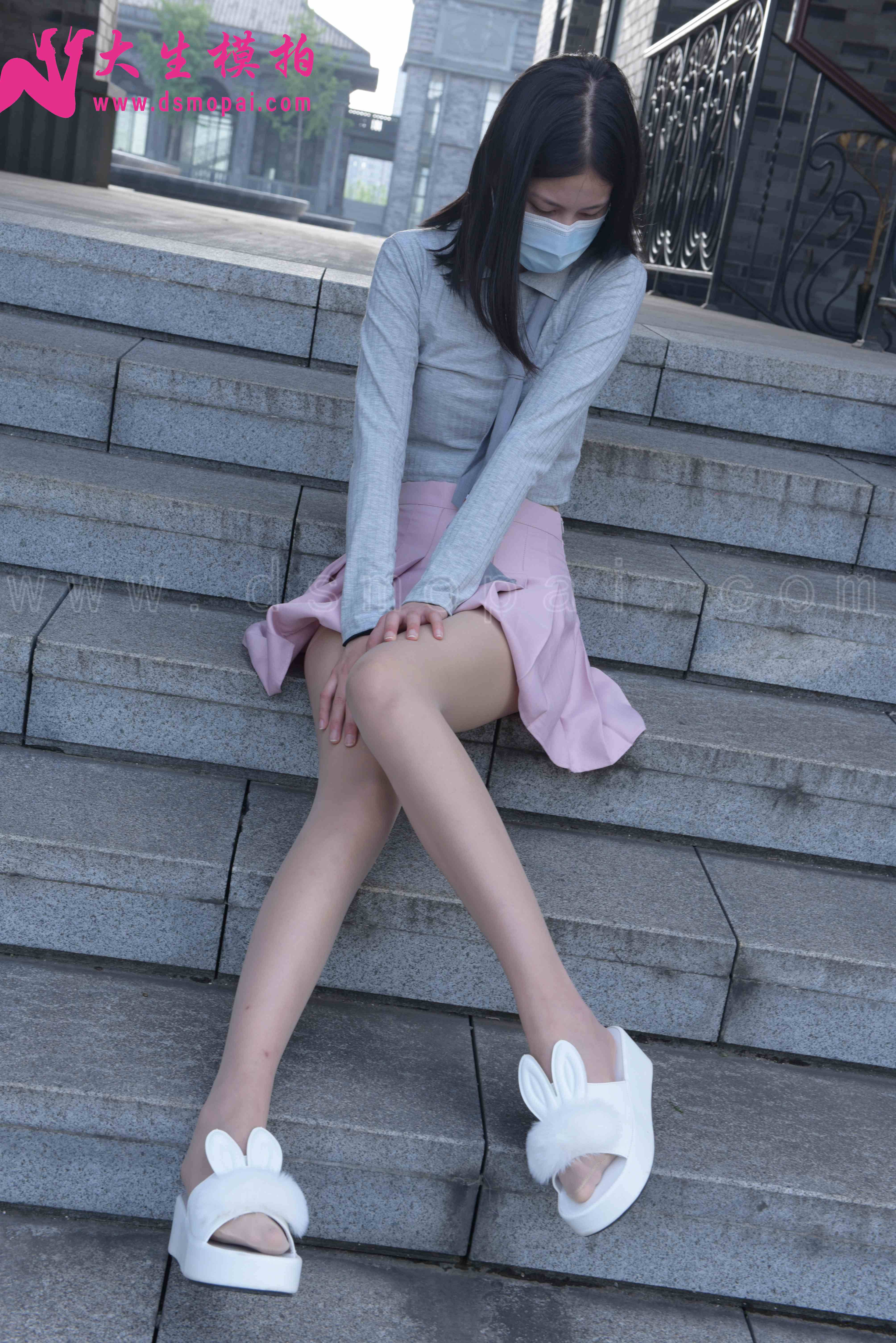 China Beauty Legs and feet 900