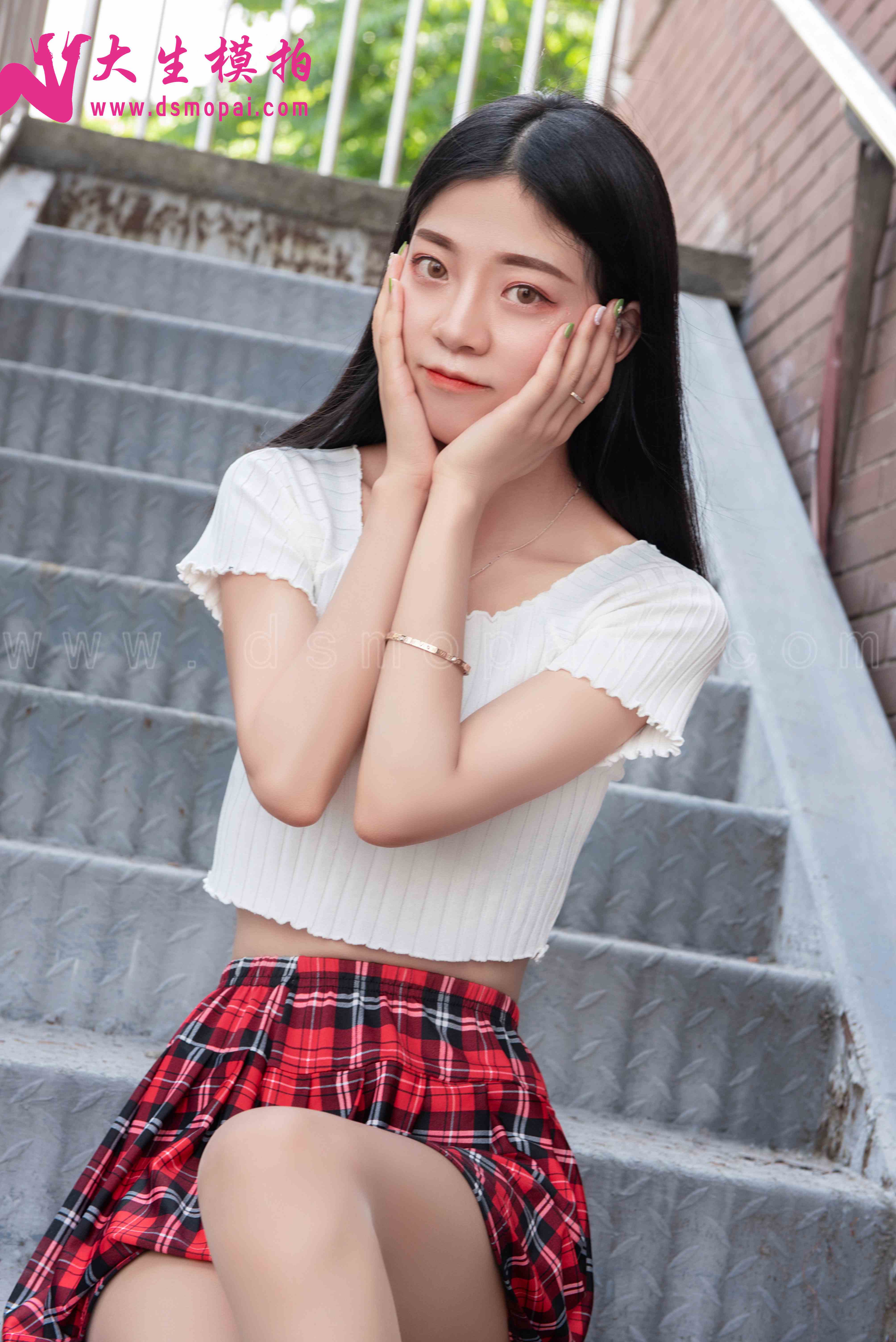 China Beauty Legs and feet 903