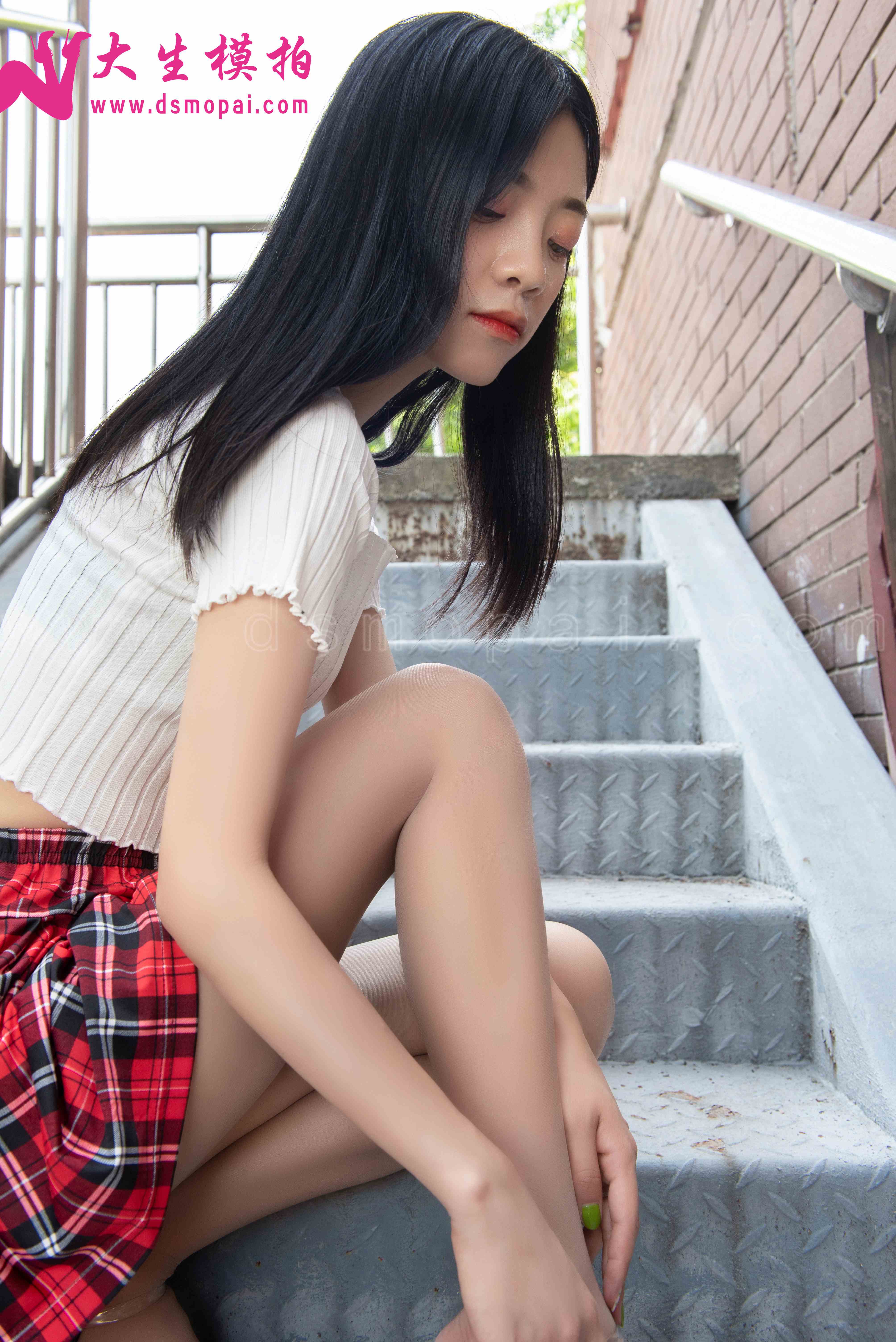 China Beauty Legs and feet 903