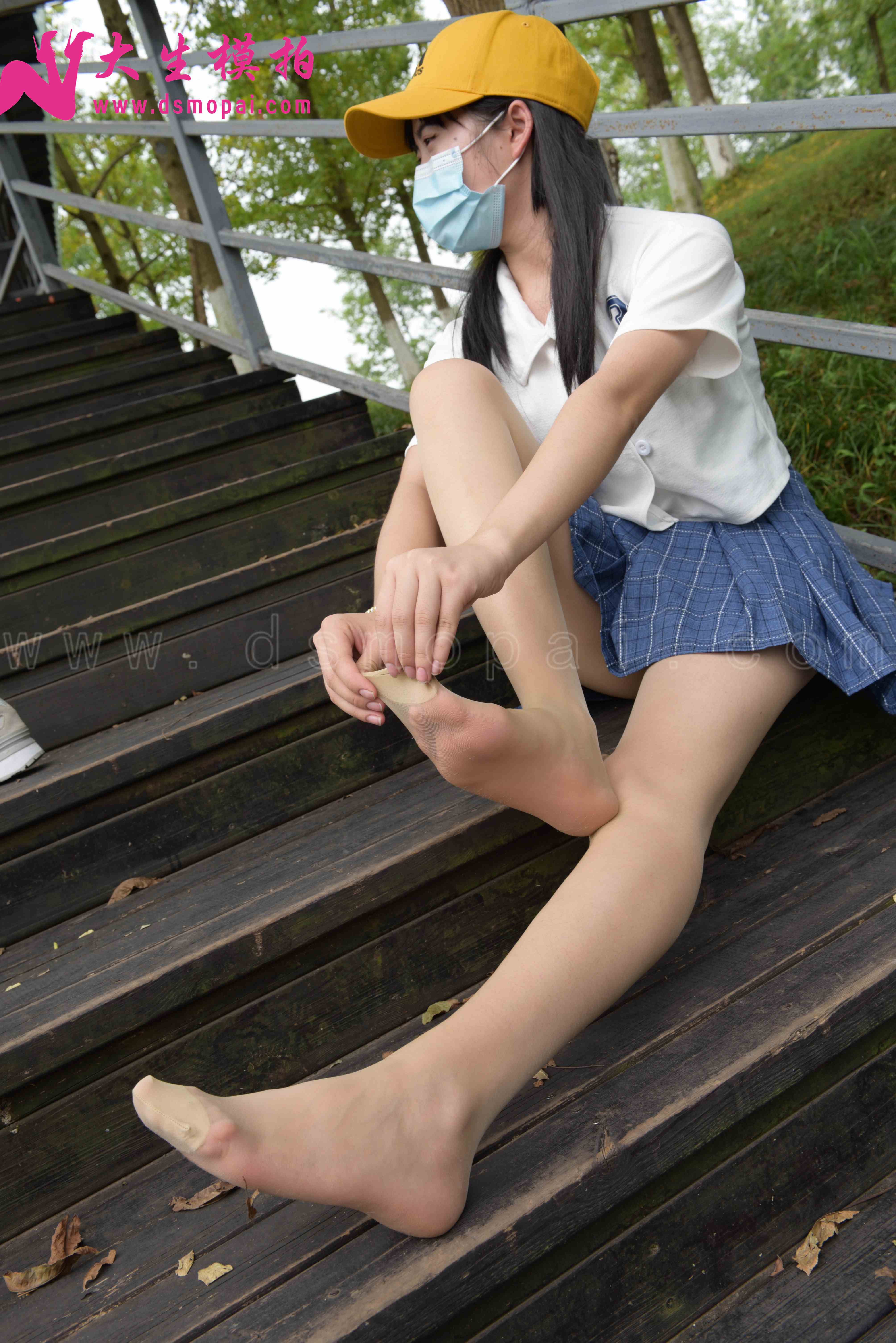 China Beauty Legs and feet 905