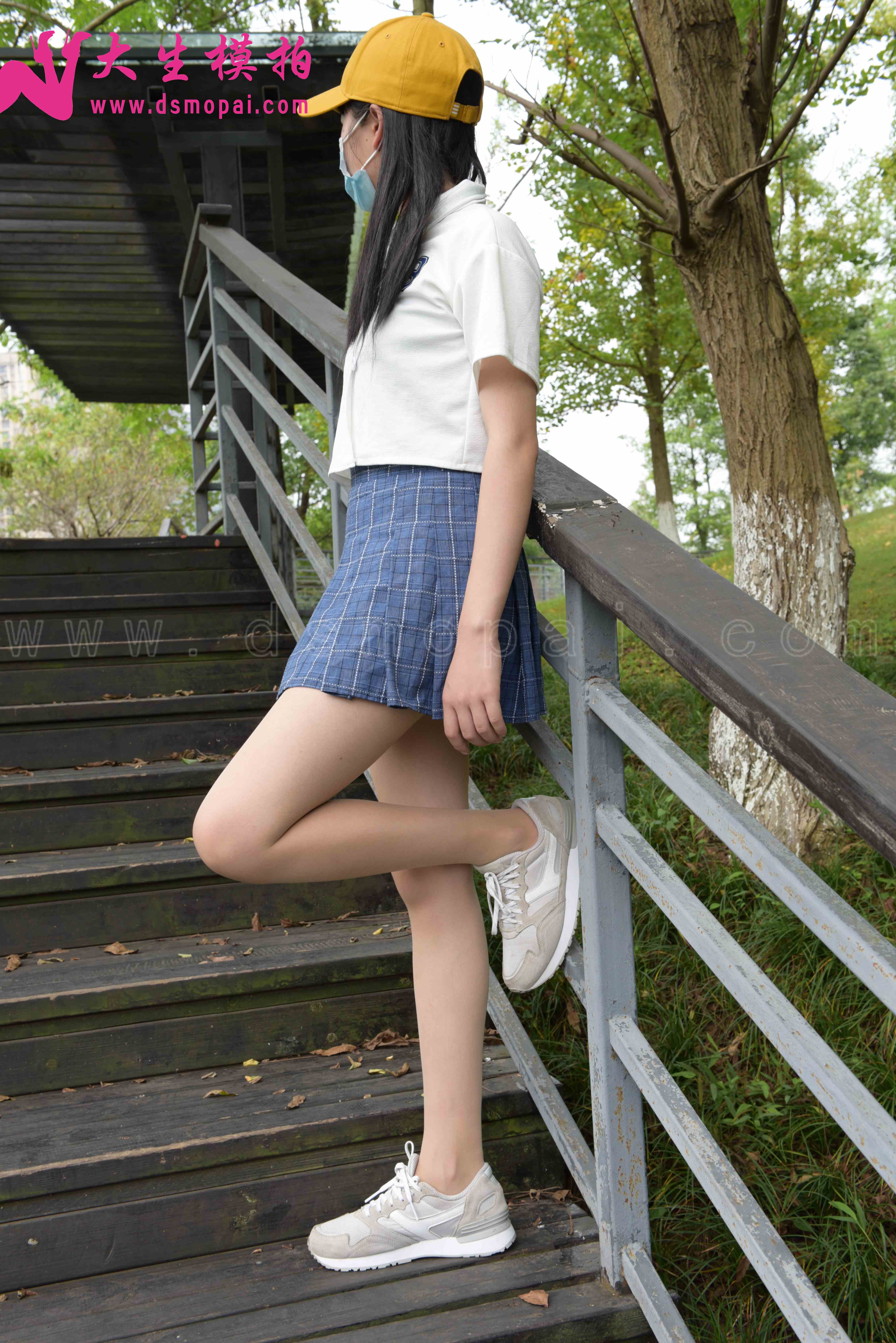 China Beauty Legs and feet 905