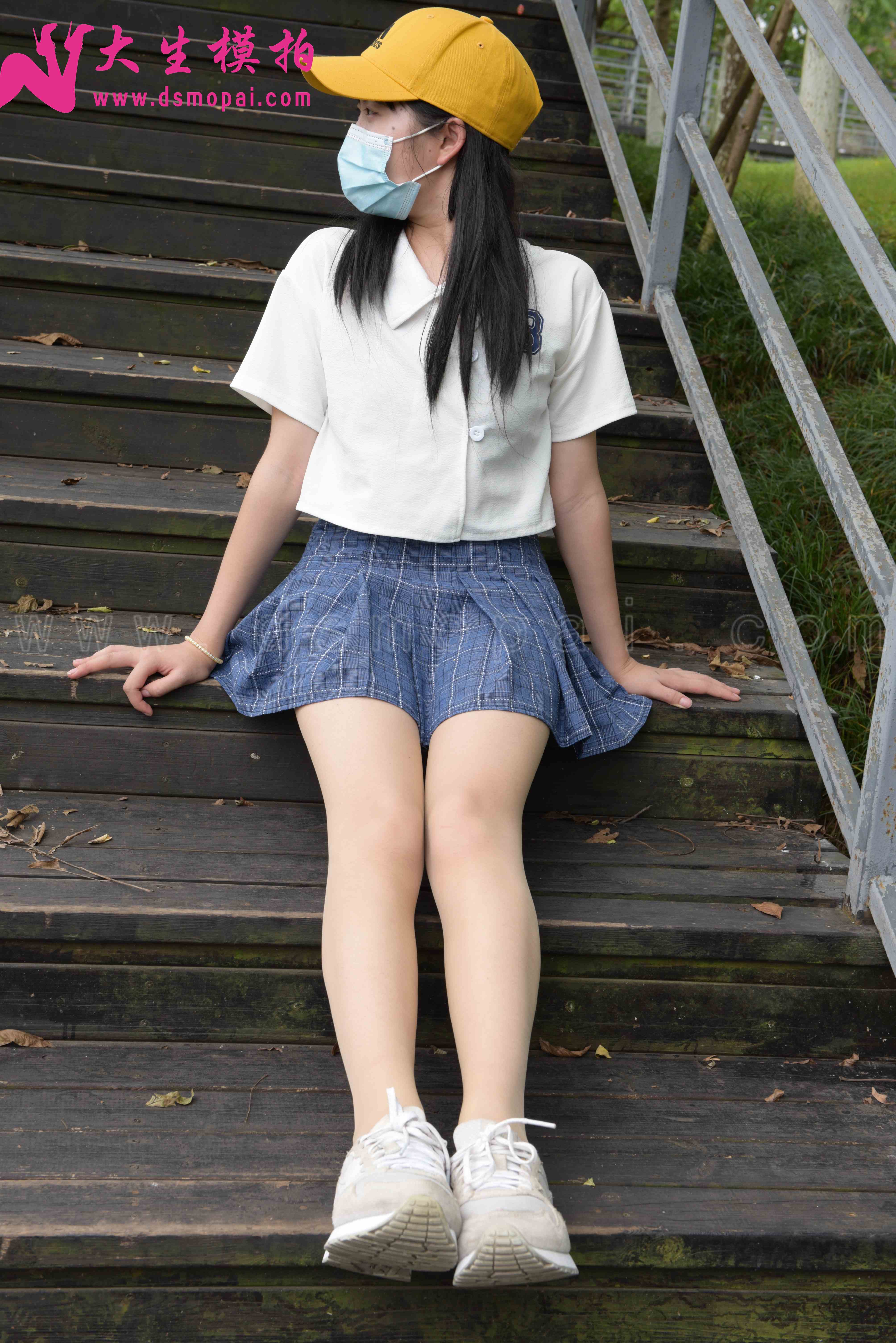 China Beauty Legs and feet 905