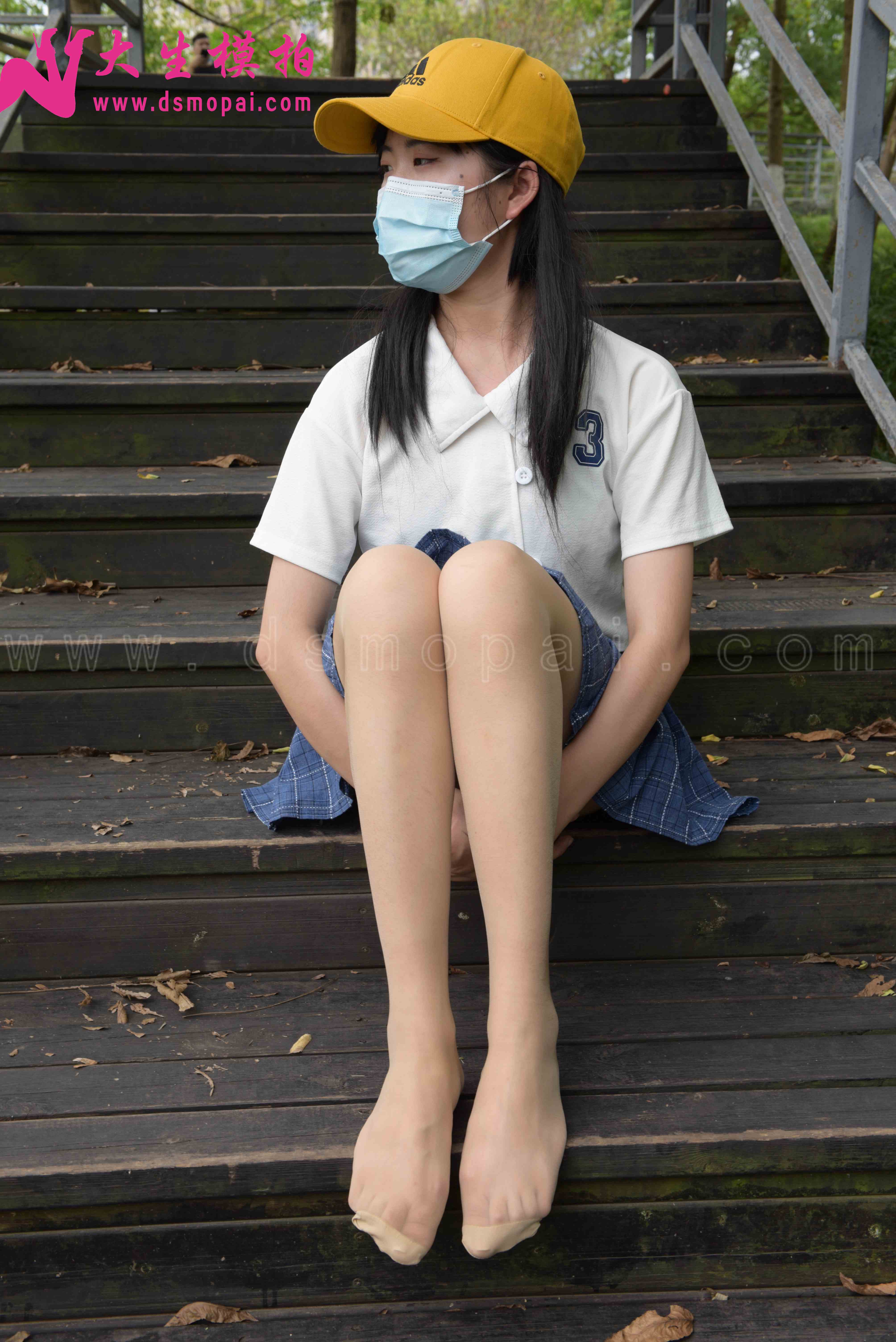 China Beauty Legs and feet 905