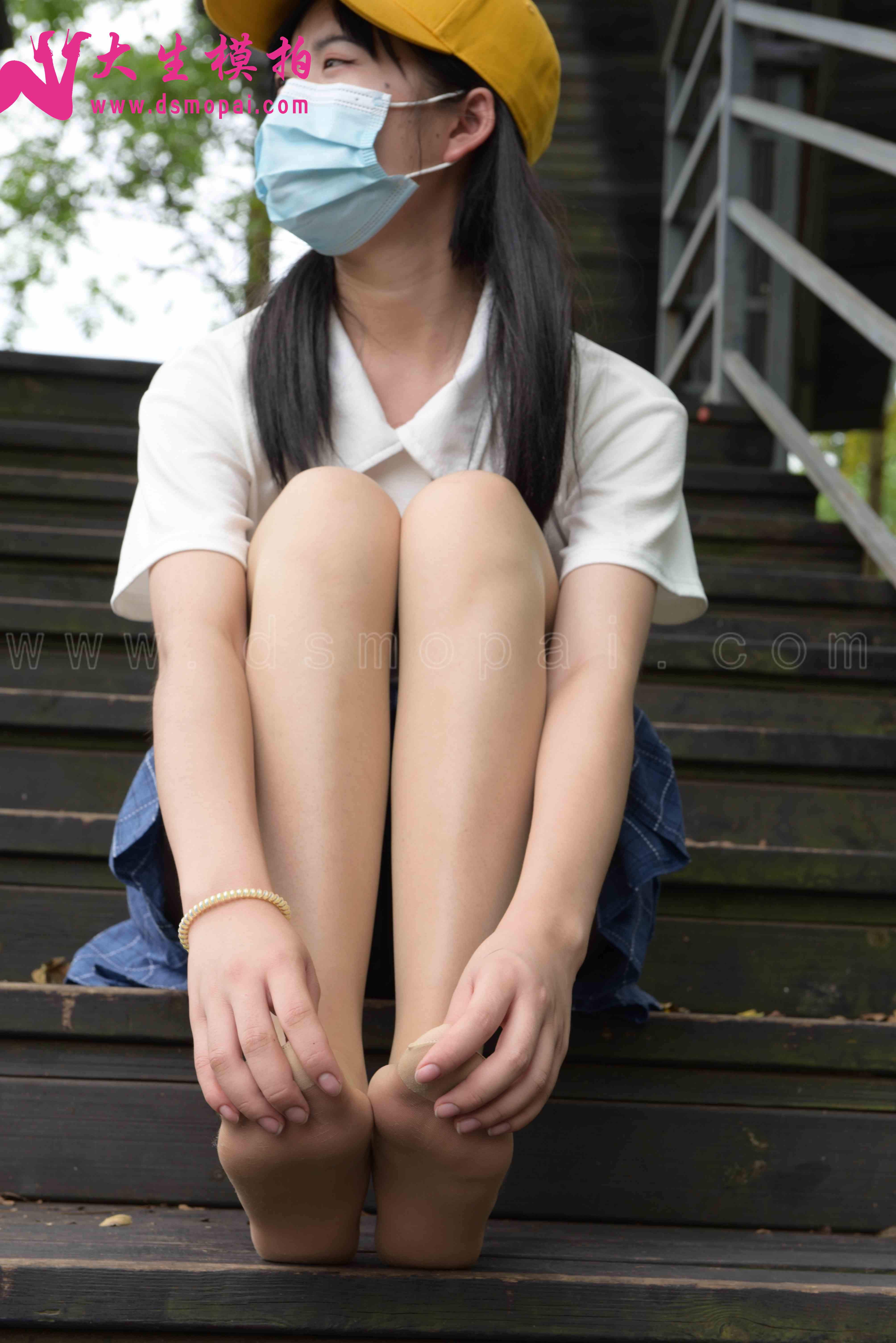 China Beauty Legs and feet 905