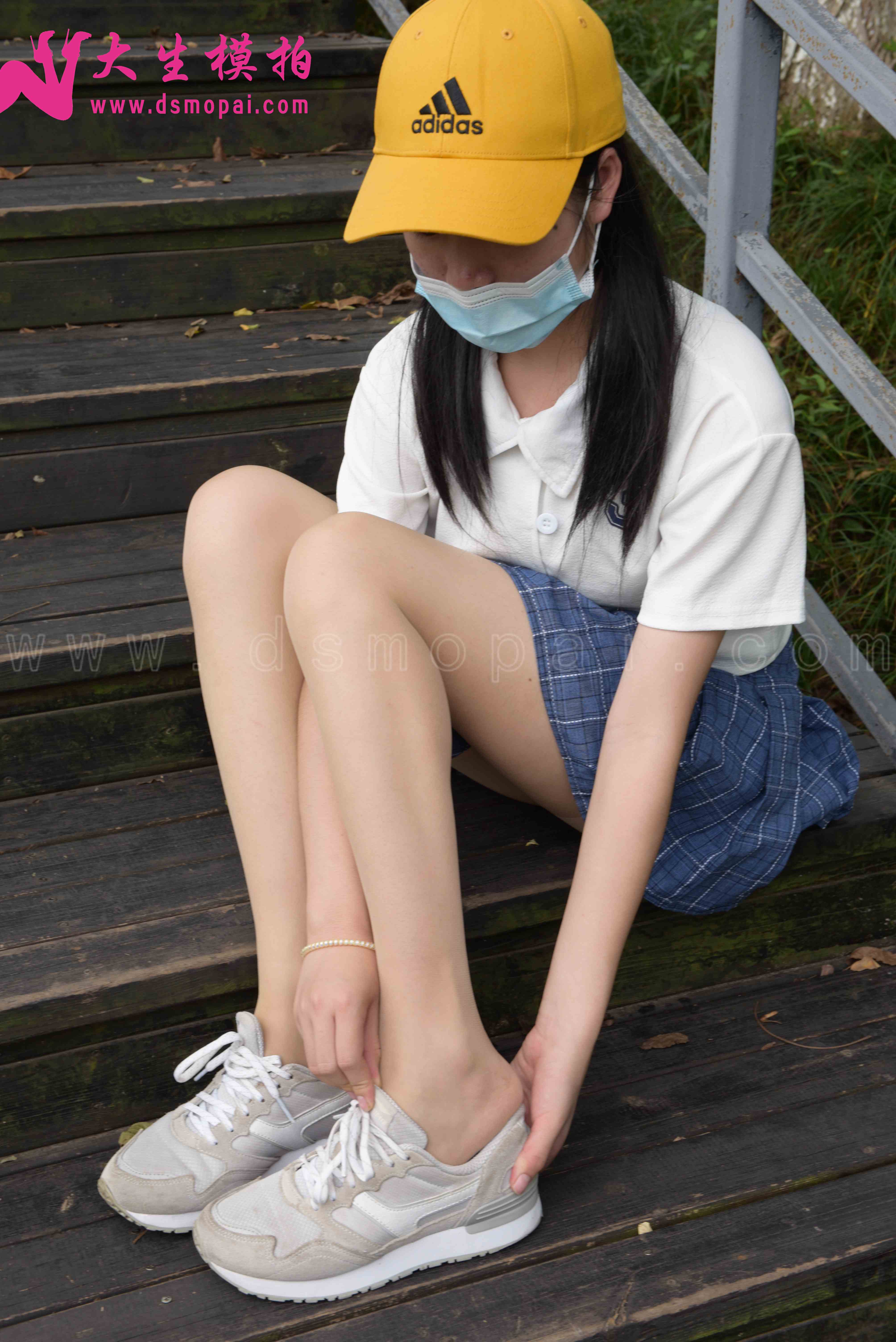 China Beauty Legs and feet 905